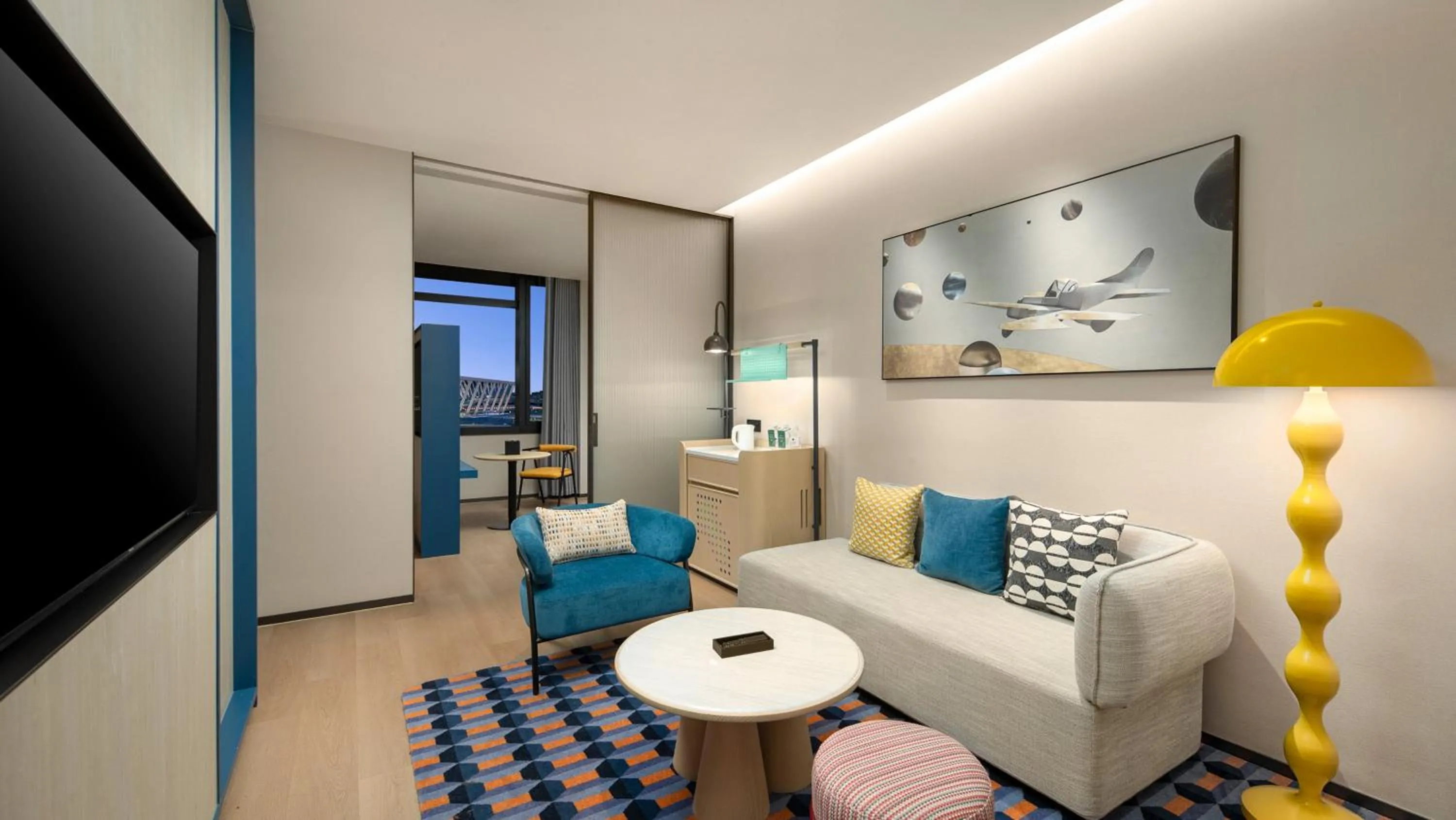 Photo of the whole room in Holiday Inn Shanghai Pudong Airport, an IHG Hotel