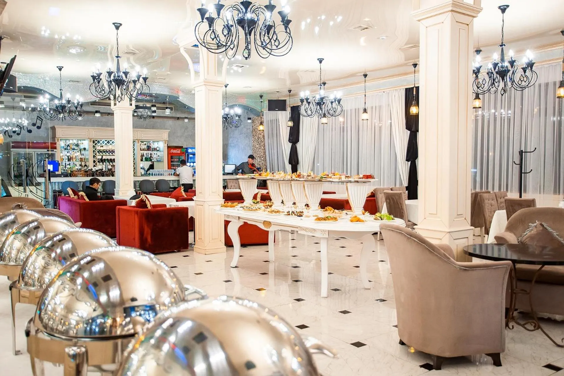 Communal lounge/ TV room in Almaty Grand Erbil Hotel