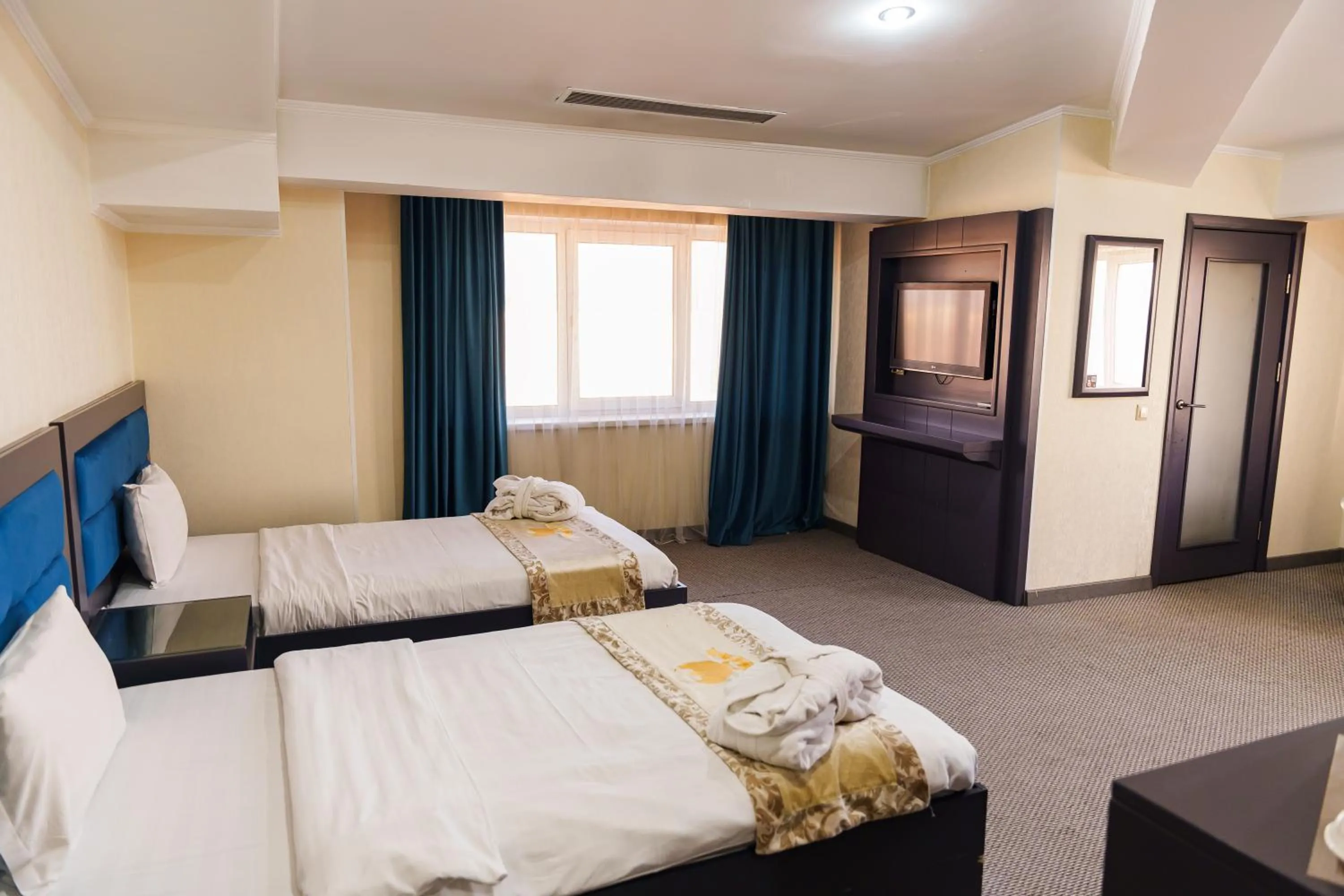 Photo of the whole room in Almaty Grand Erbil Hotel