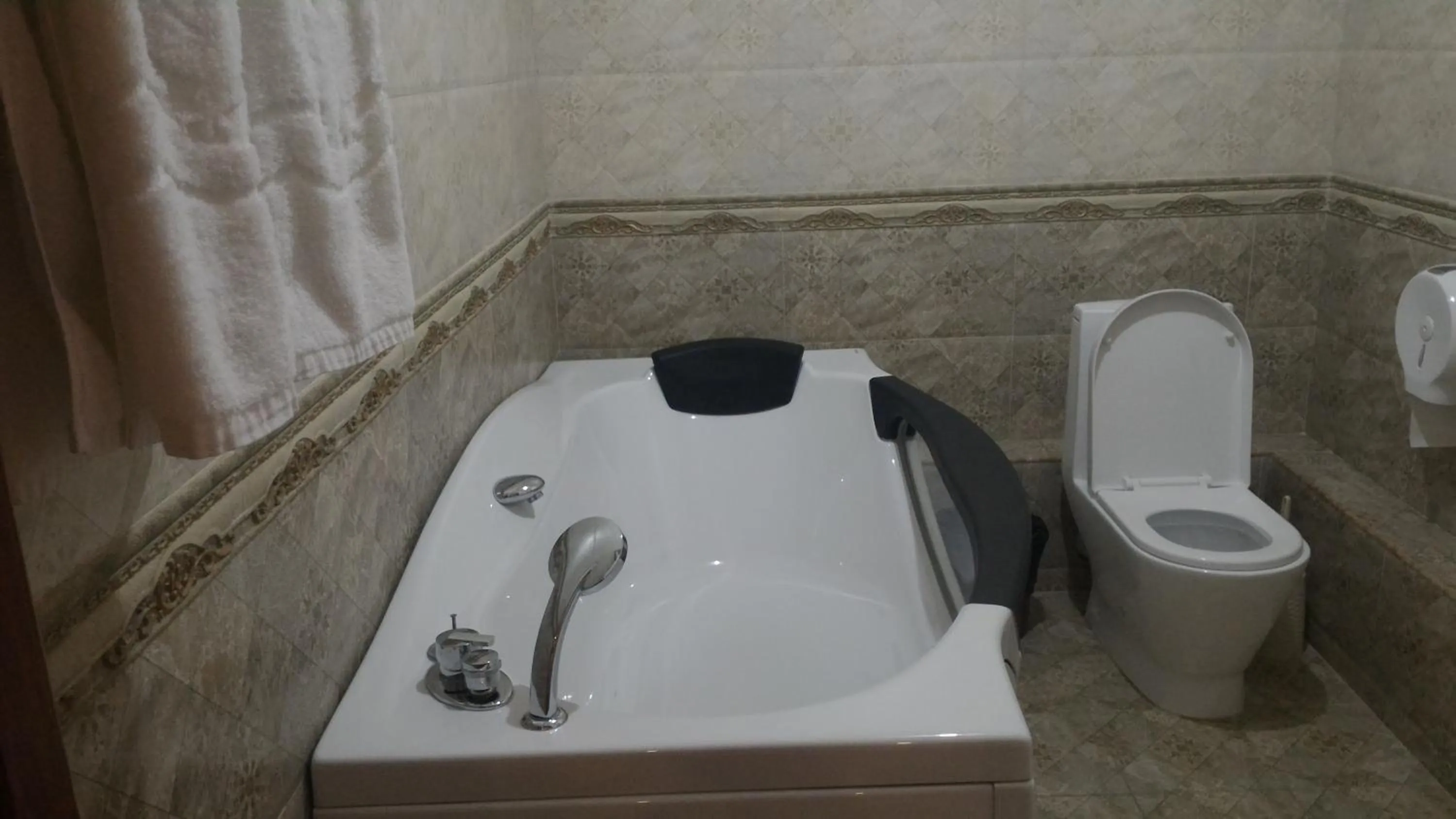 Bathroom in Almaty Grand Erbil Hotel