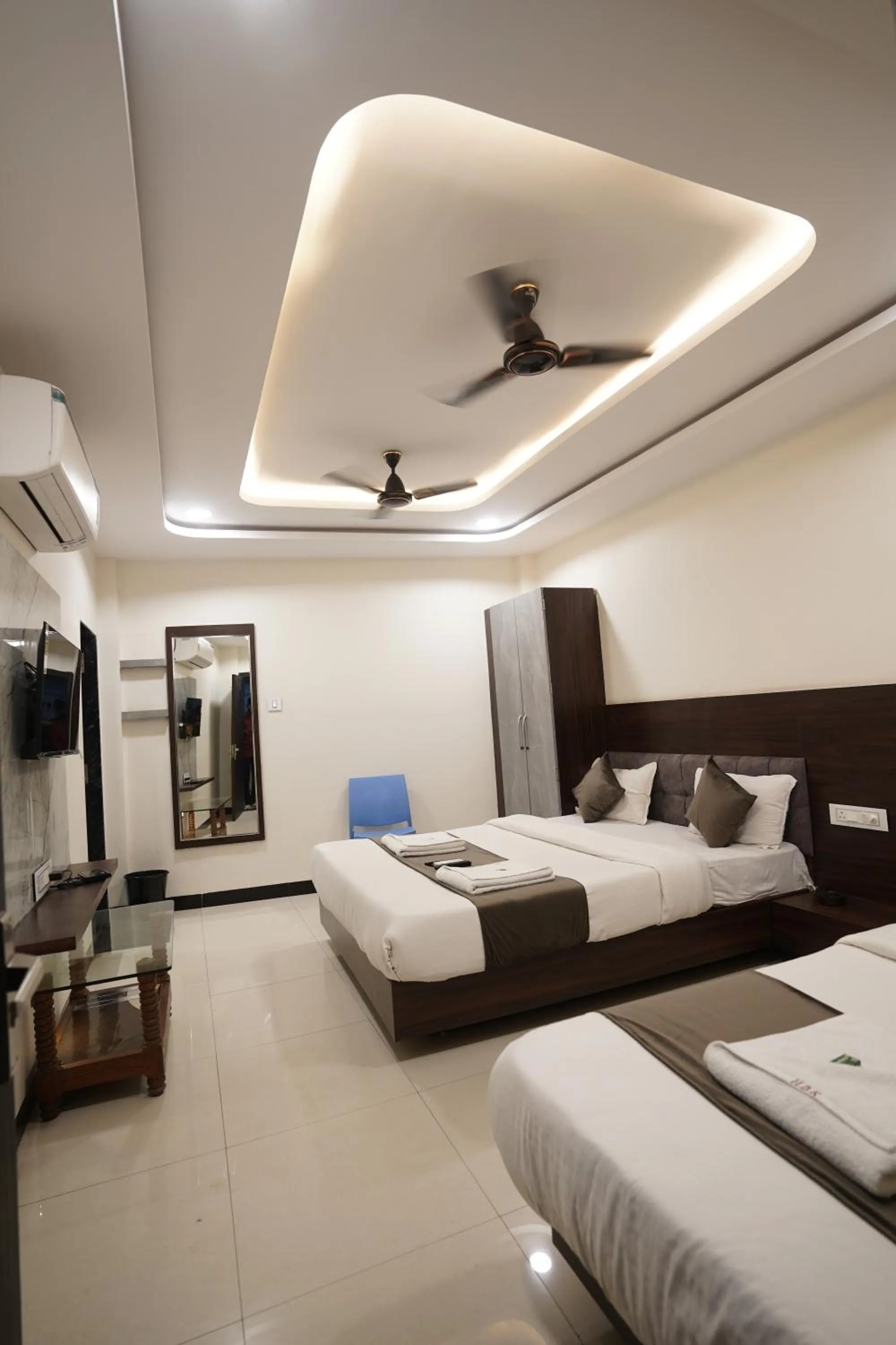 Bed in Hotel Dev Kripa