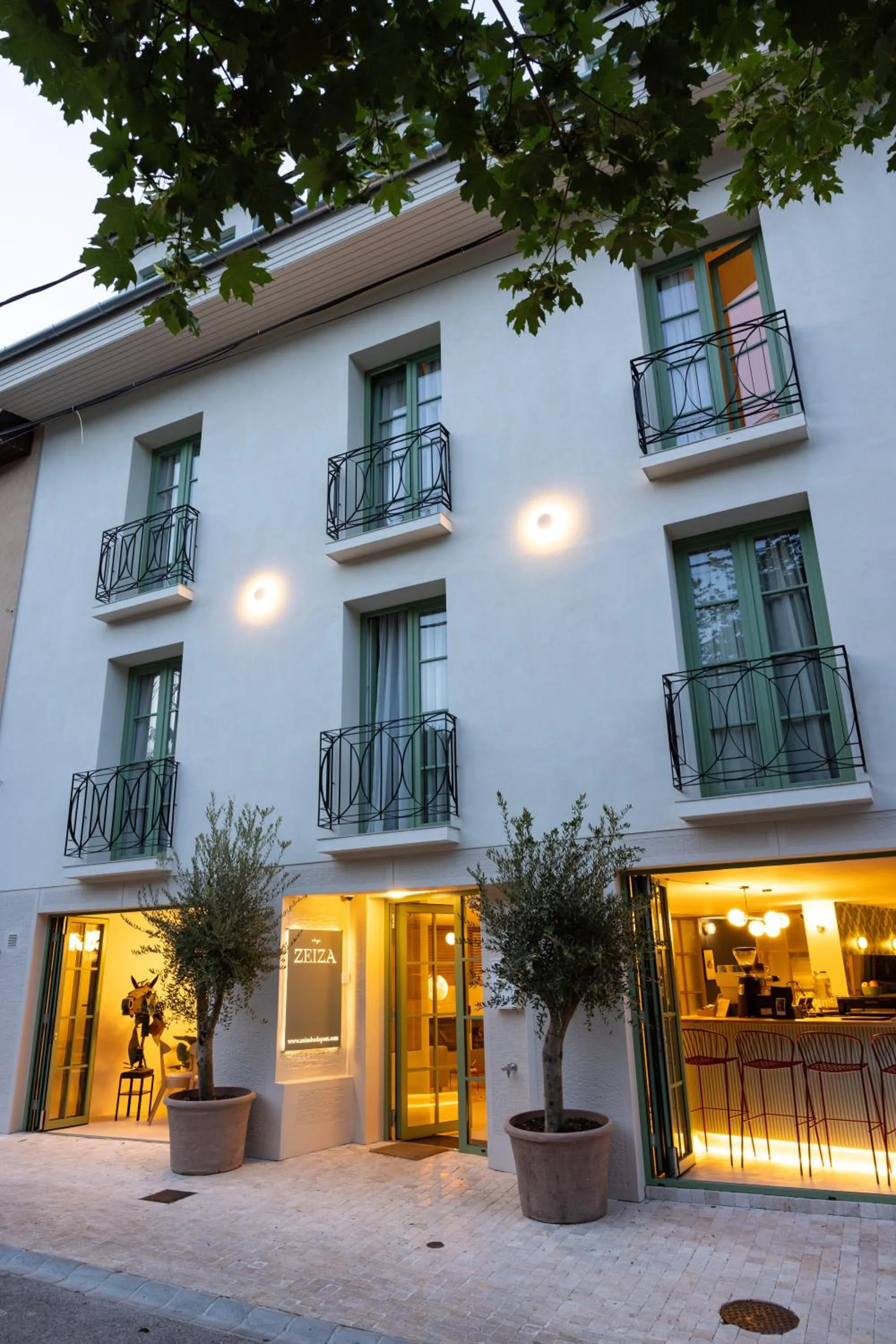 Property building in Chez Zeiza