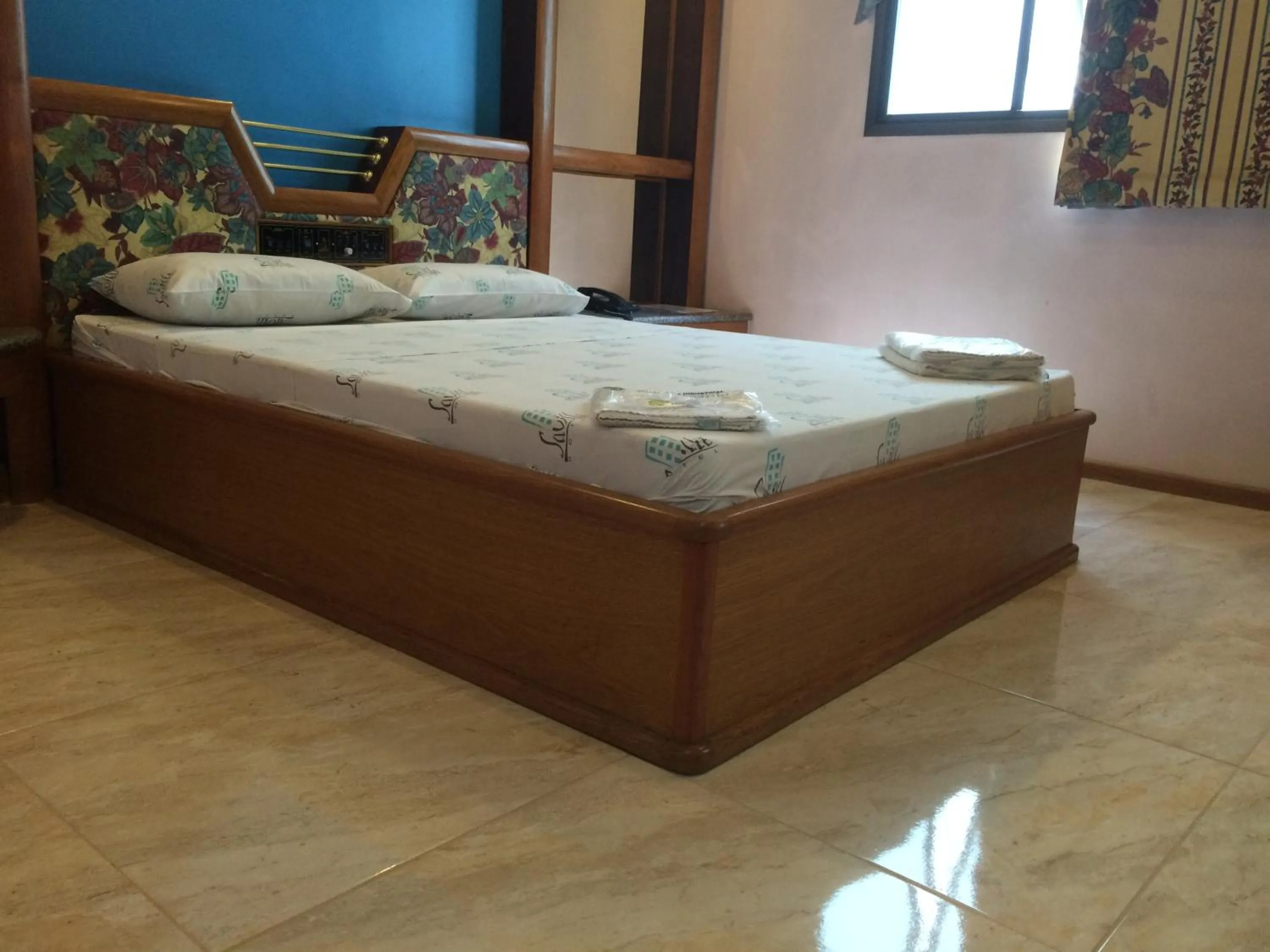 Day in Saville Hotel