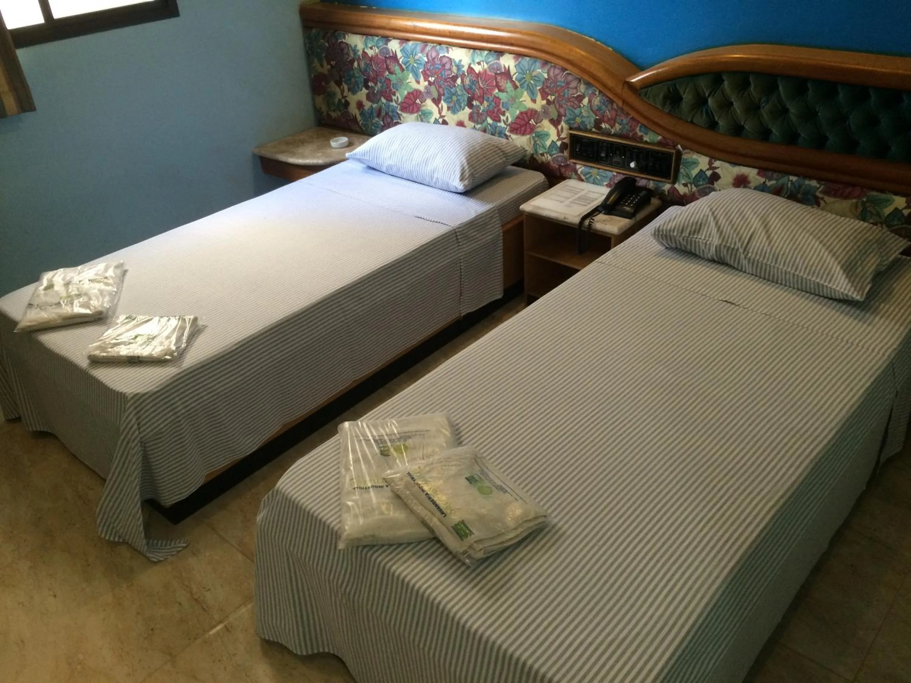 Bed in Saville Hotel