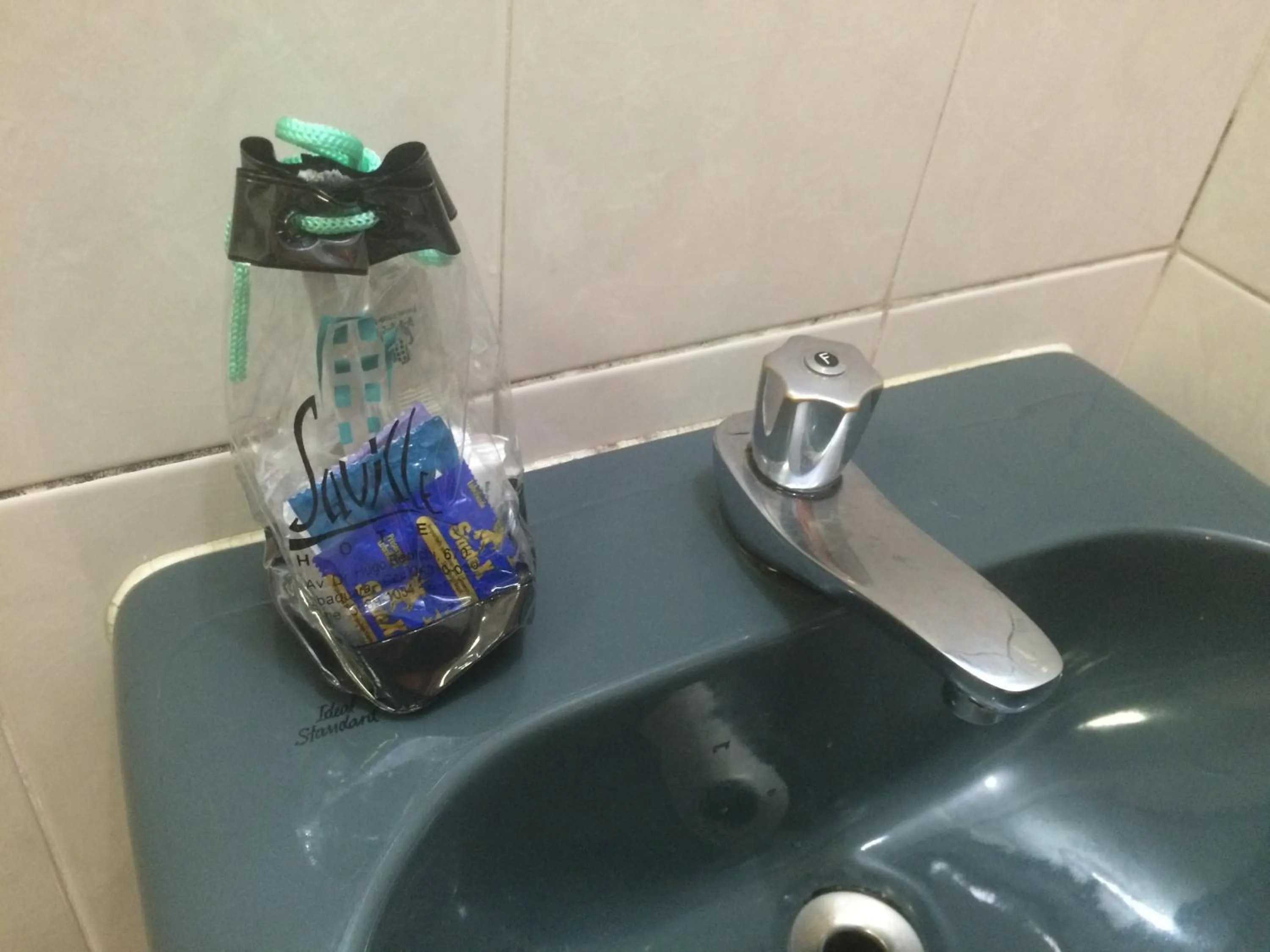 Bathroom in Saville Hotel