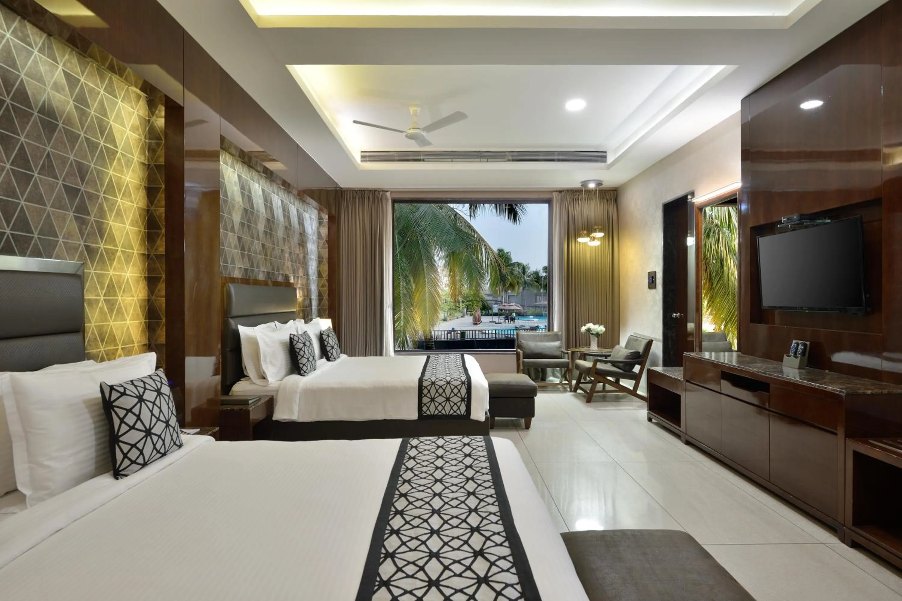 Bed in Treat Resort Silvassa