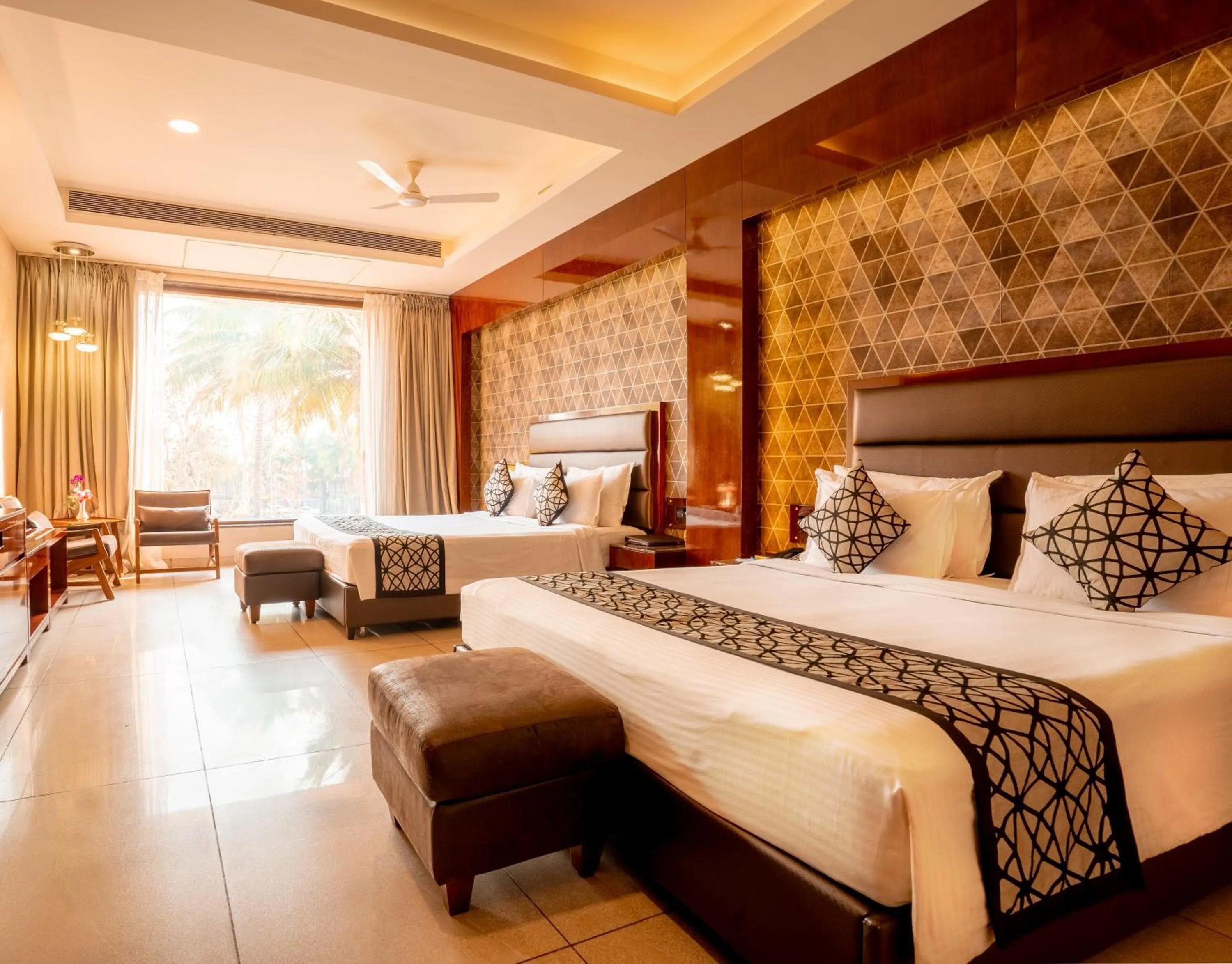 Photo of the whole room, Bed in Treat Resort Silvassa