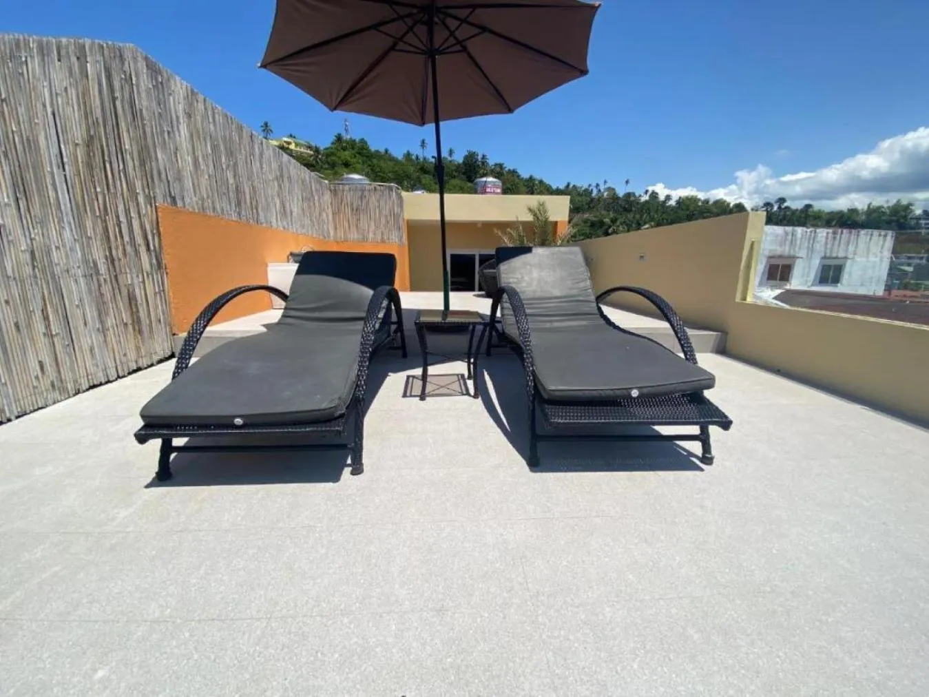 Balcony/Terrace in Papa Freds Beach Resort