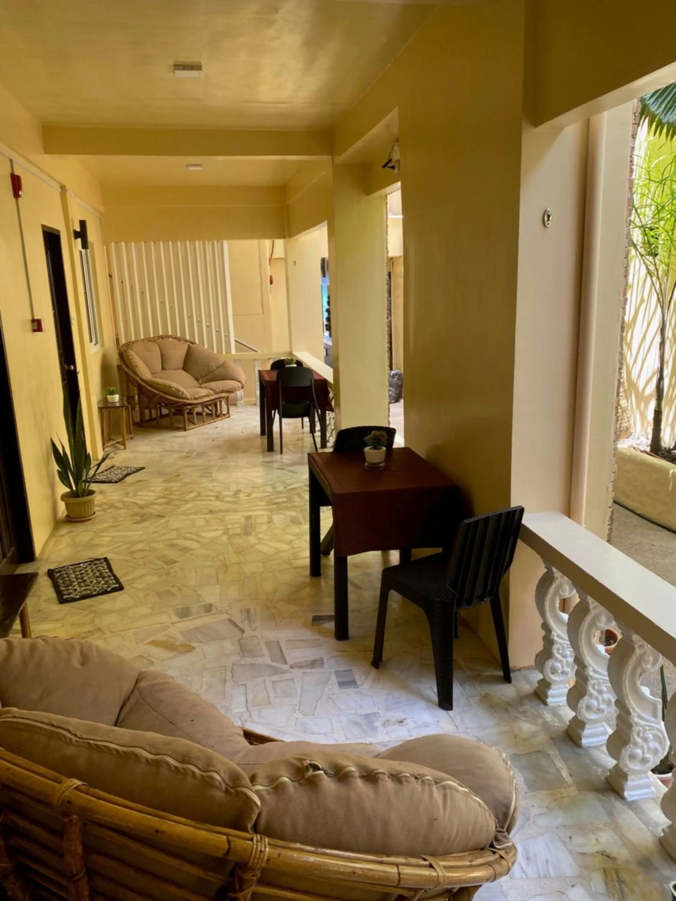 Balcony/Terrace, Bed in Papa Freds Beach Resort