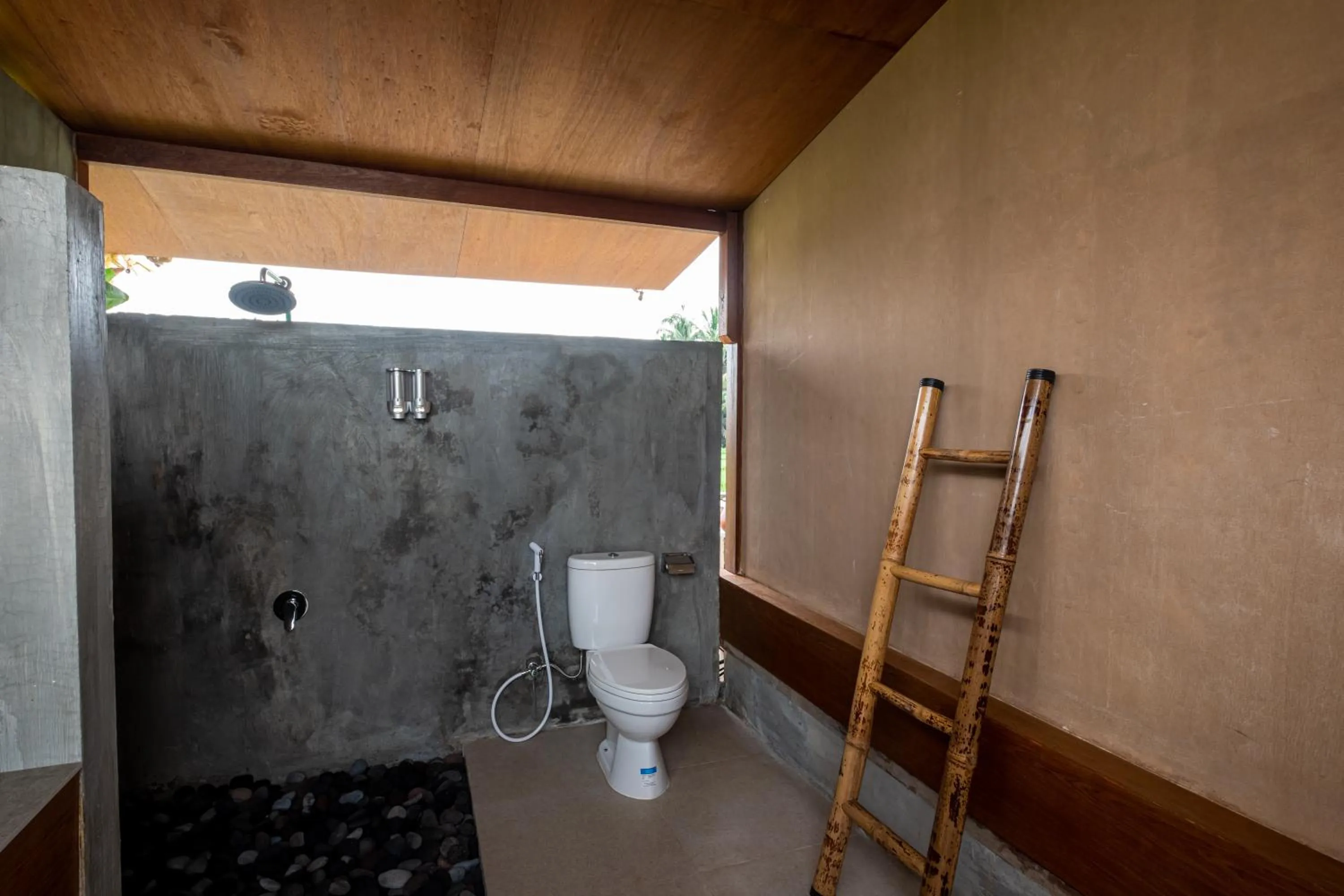 Shower in Pondok Mawas