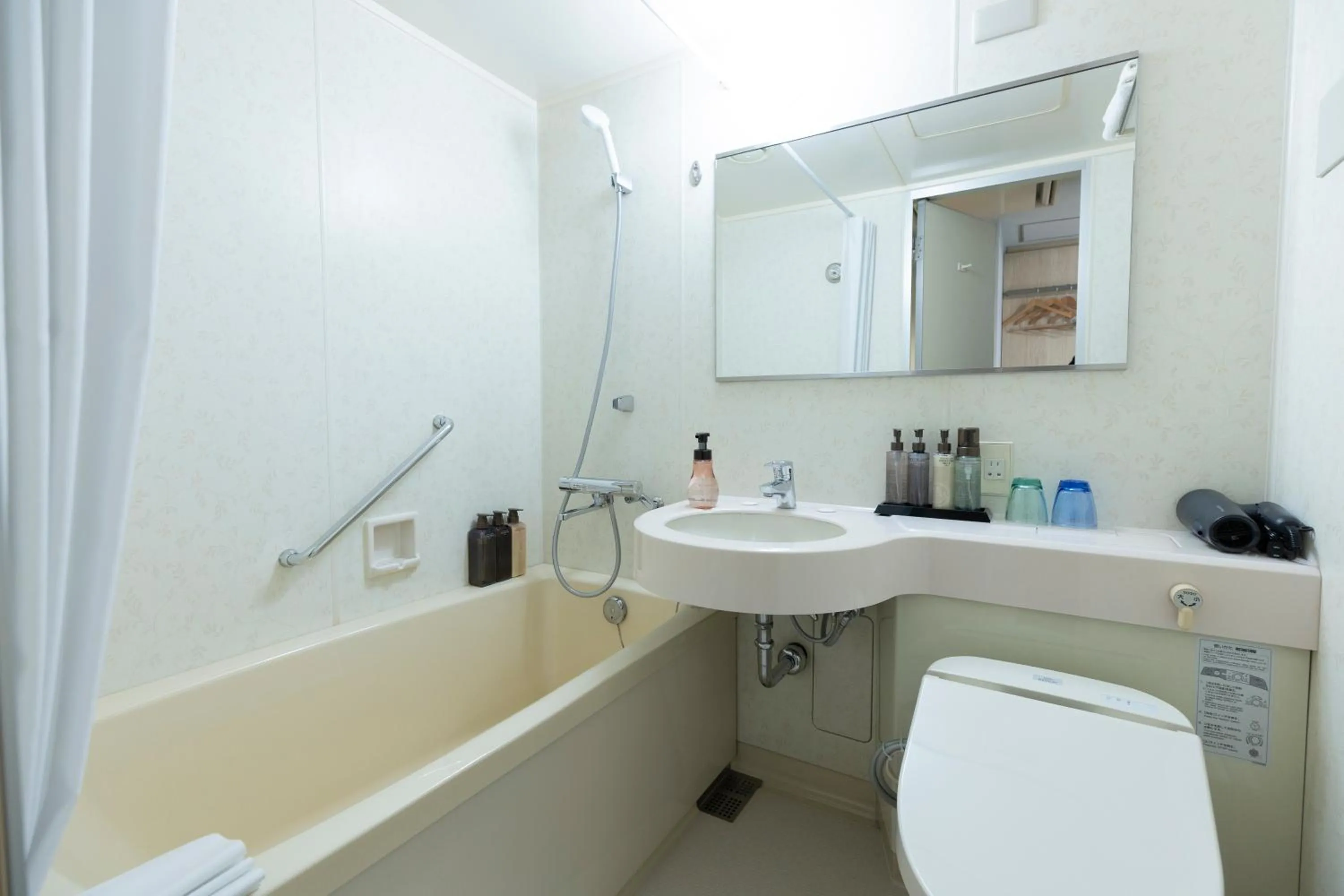 Bathroom in Hiyori Hotel Osaka Suminoekoen Station