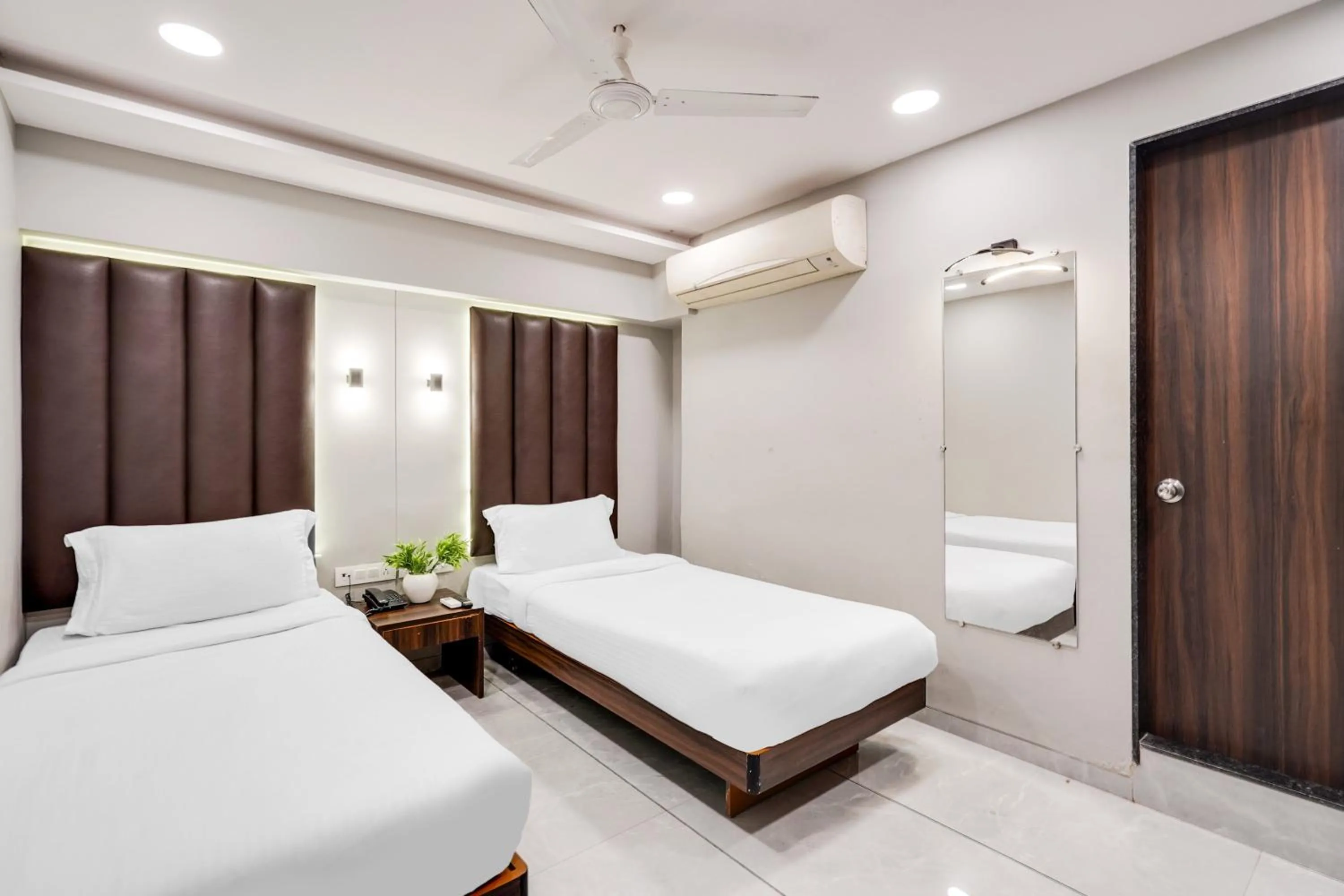 Palette Country Club Surat