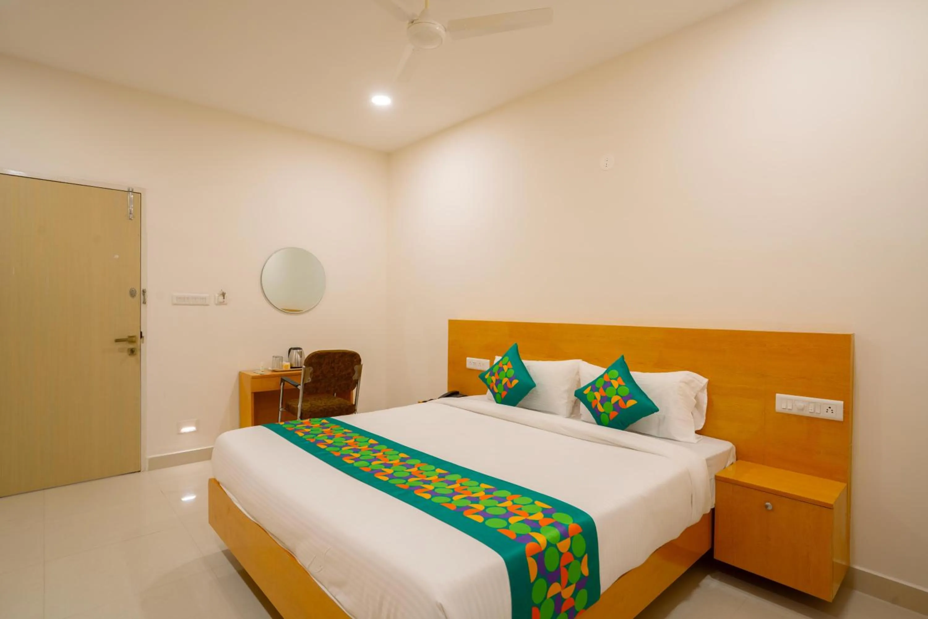 Bedroom, Bed in Treebo The Living Tree Khairatabad