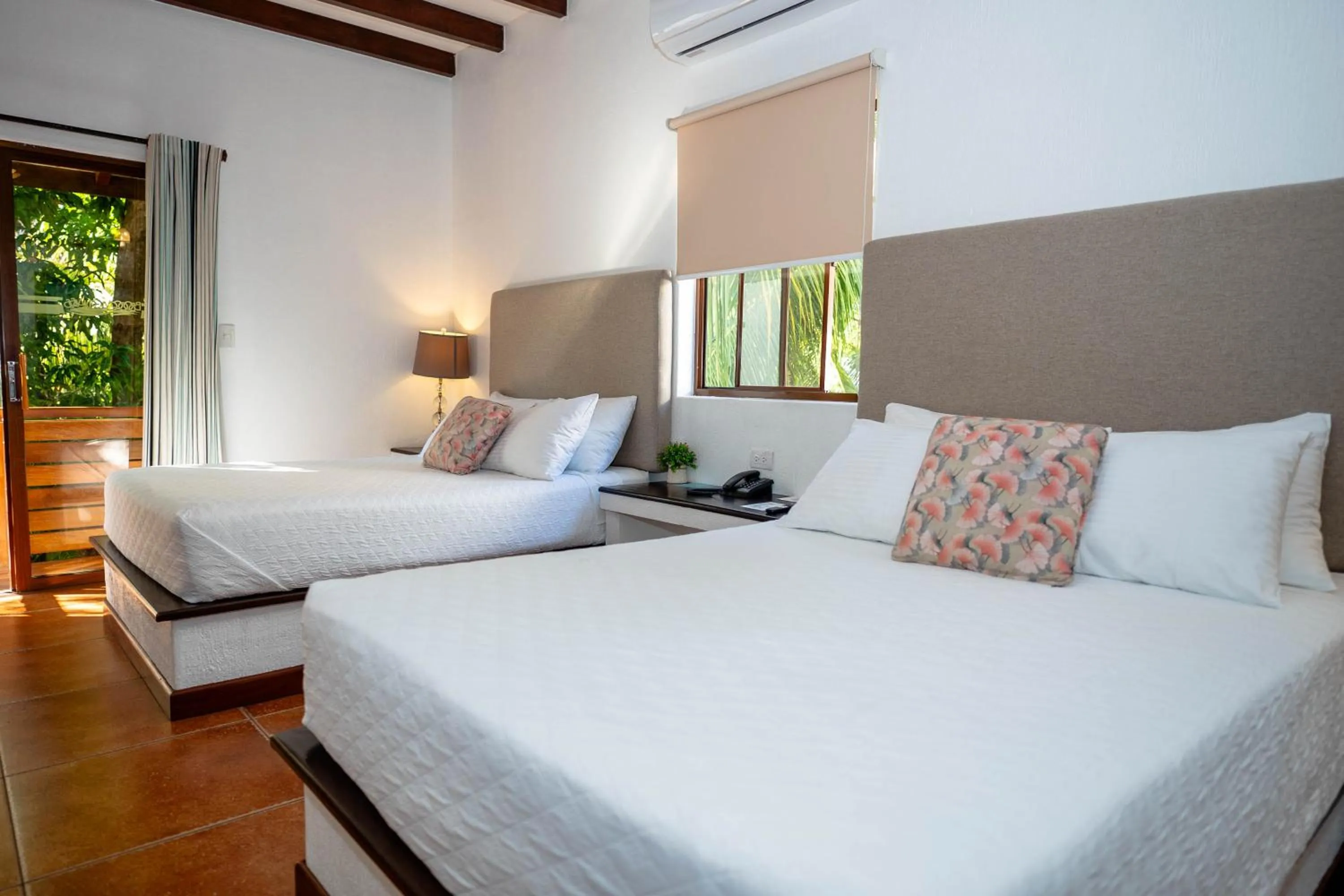 Bed in Boca Olas Resort Villas