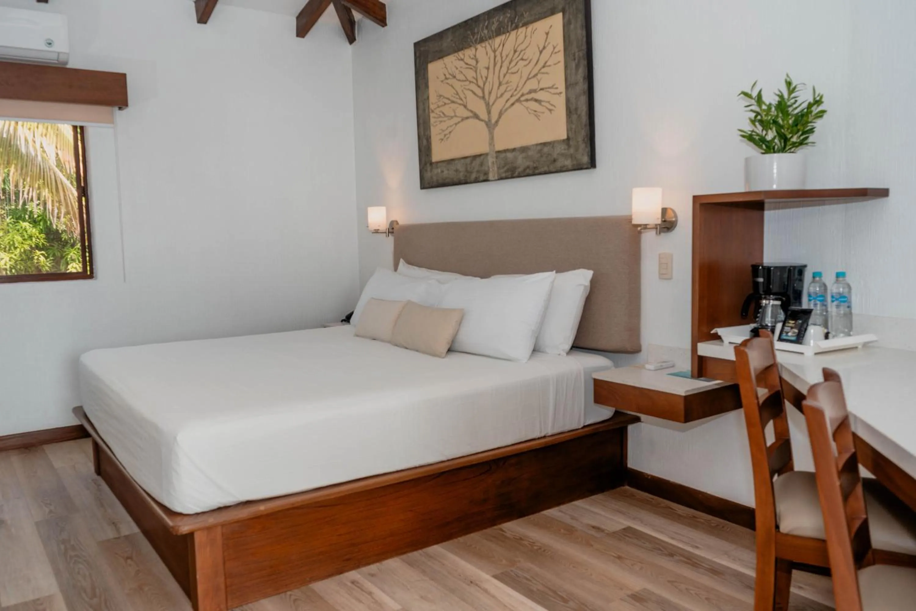 Bed in Boca Olas Resort Villas