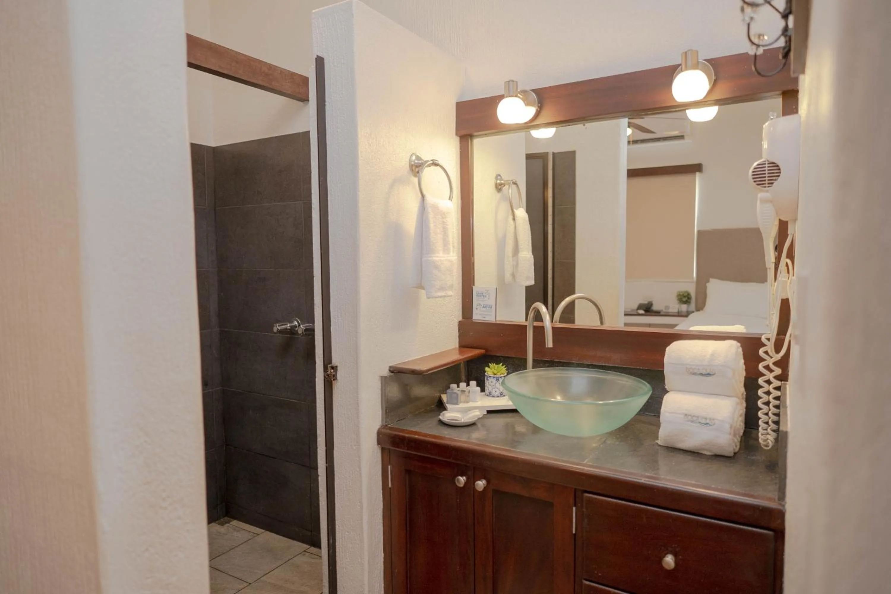 Boca Olas Resort Villas