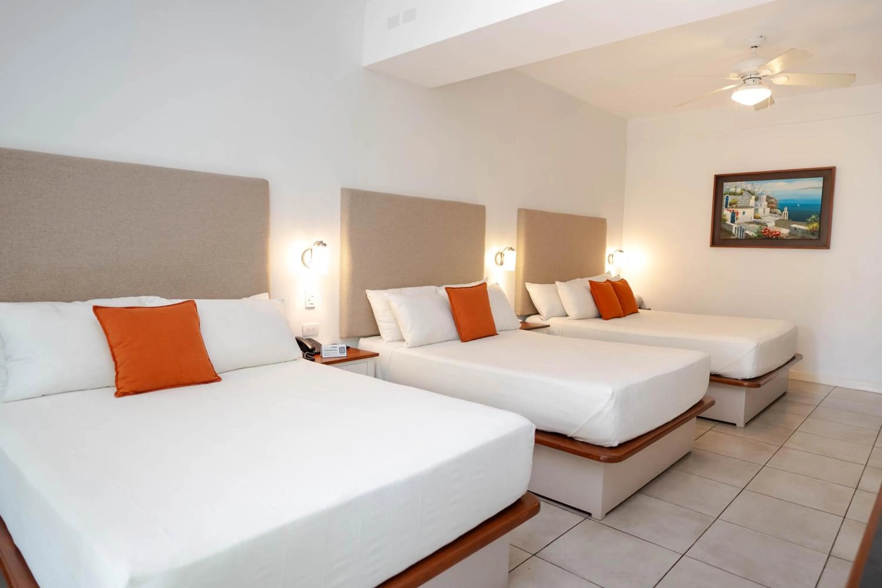 Bed in Boca Olas Resort Villas