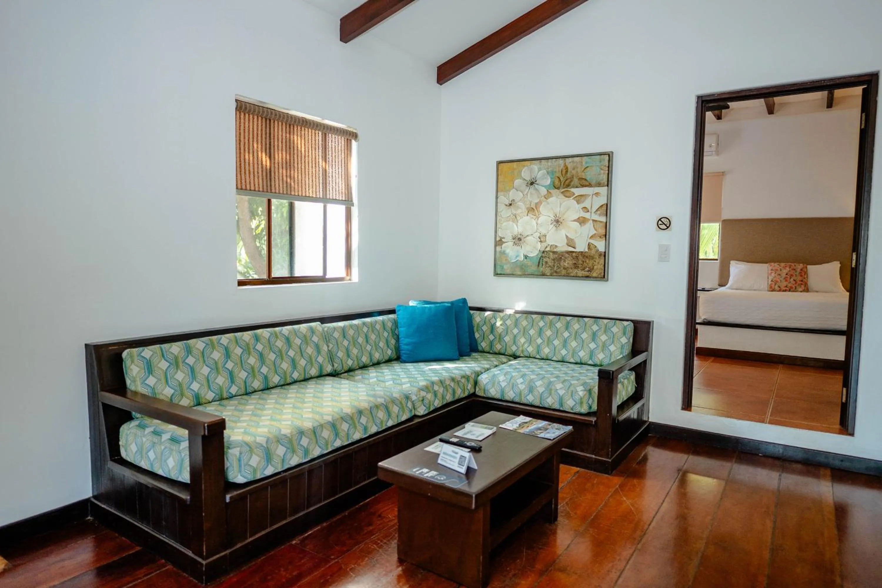 Bed in Boca Olas Resort Villas