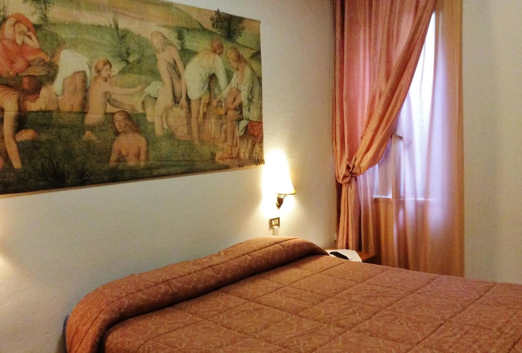 Photo of the whole room, Bed in Albergo Elisa