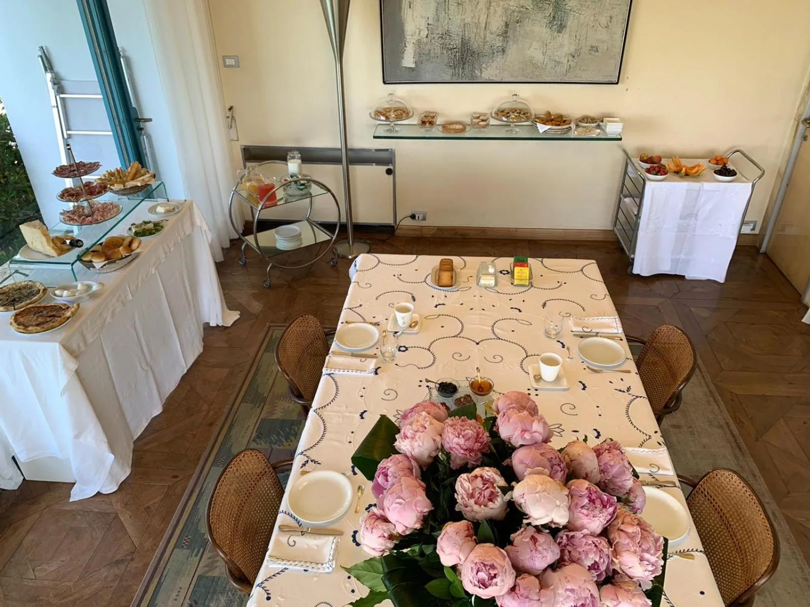 Breakfast in Villa Domus 1938