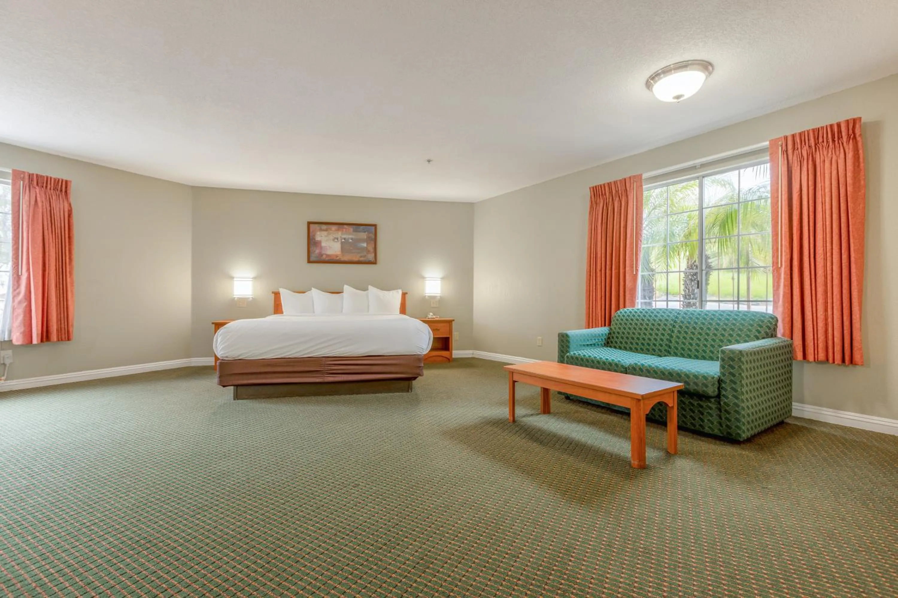 Bedroom, Bed in Hotel Avenida, San Clemente Beach