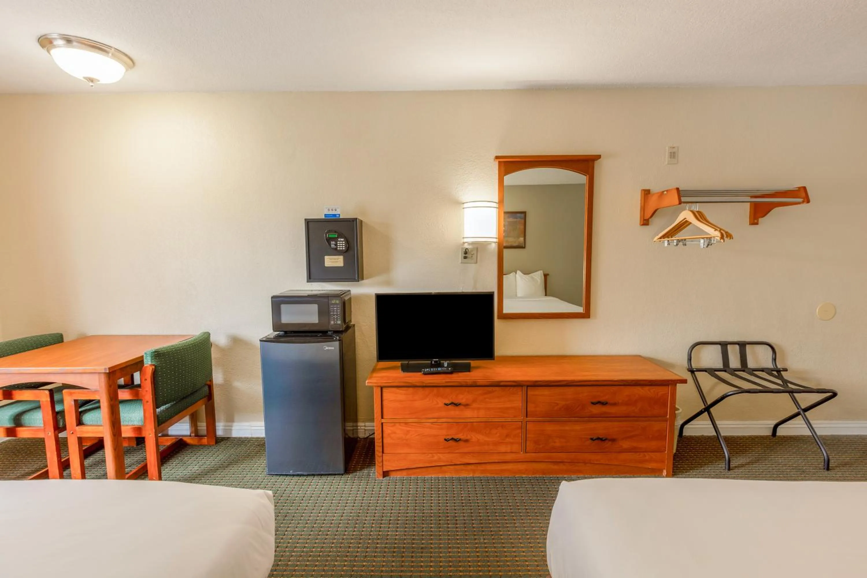 Bedroom in Hotel Avenida, San Clemente Beach