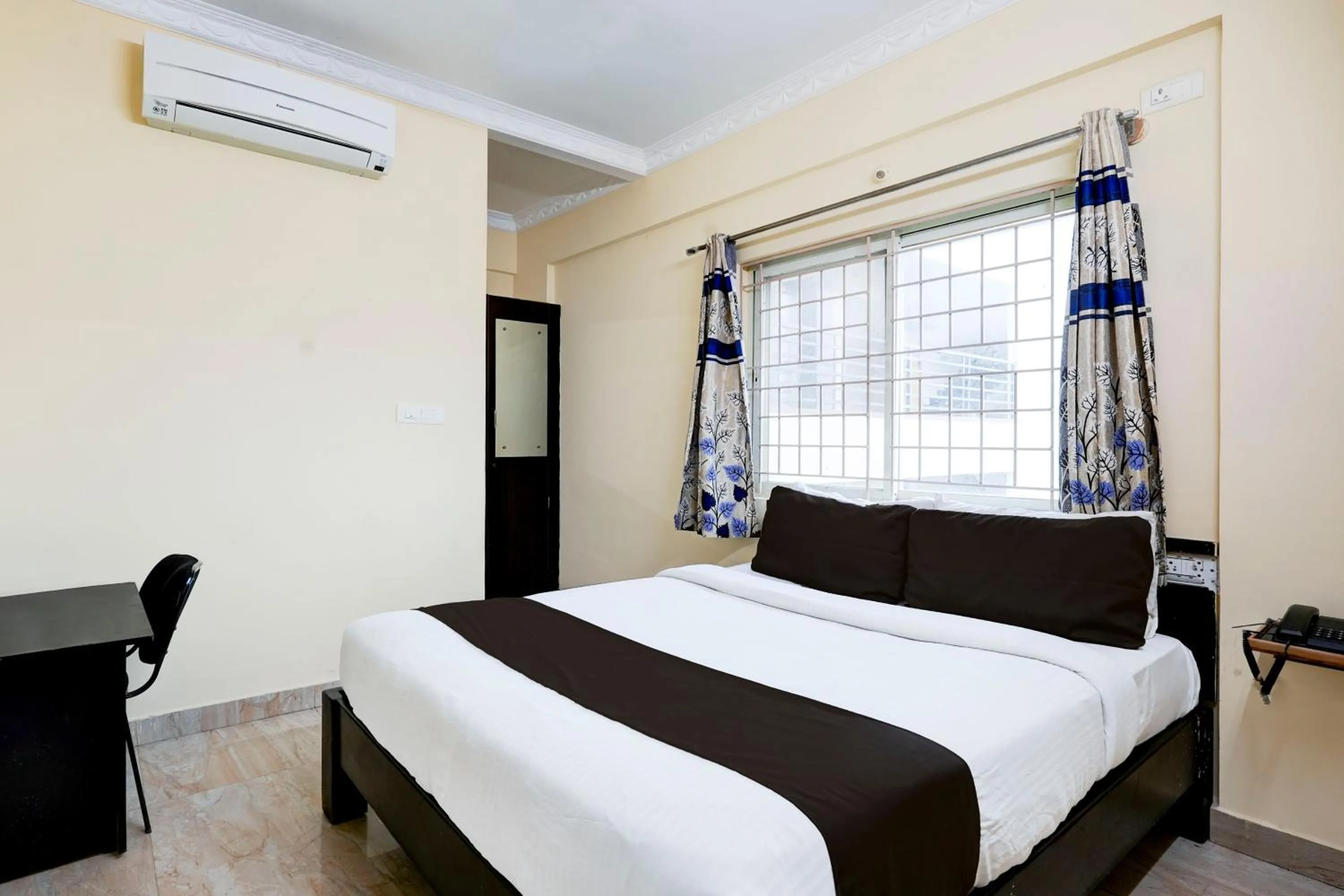 Bedroom, Bed in Super Hotel O Ganakkal Near BGS Hospital Junction Formerly Omkar Global Inn