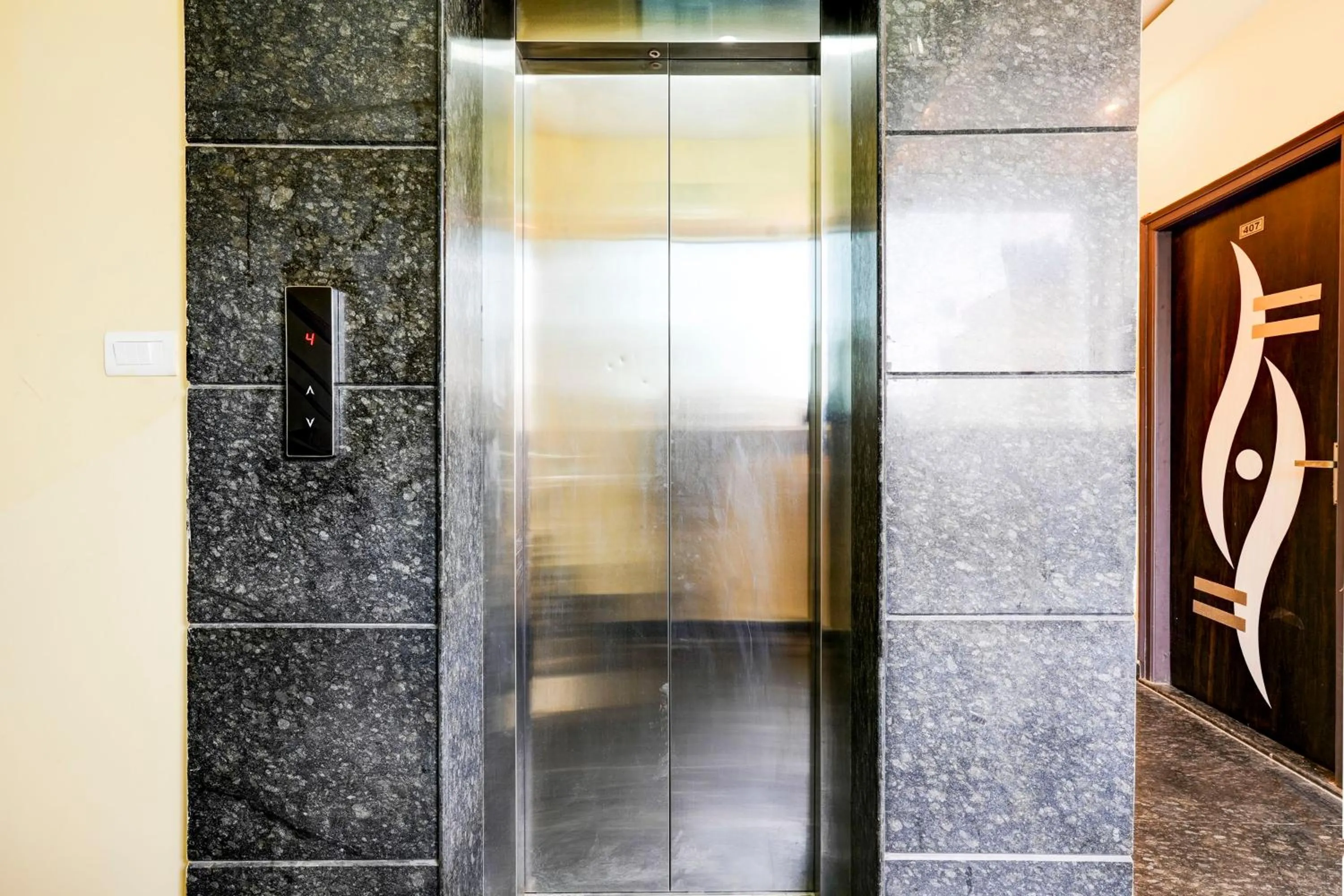 Lobby or reception in Super Hotel O Ganakkal Near BGS Hospital Junction Formerly Omkar Global Inn