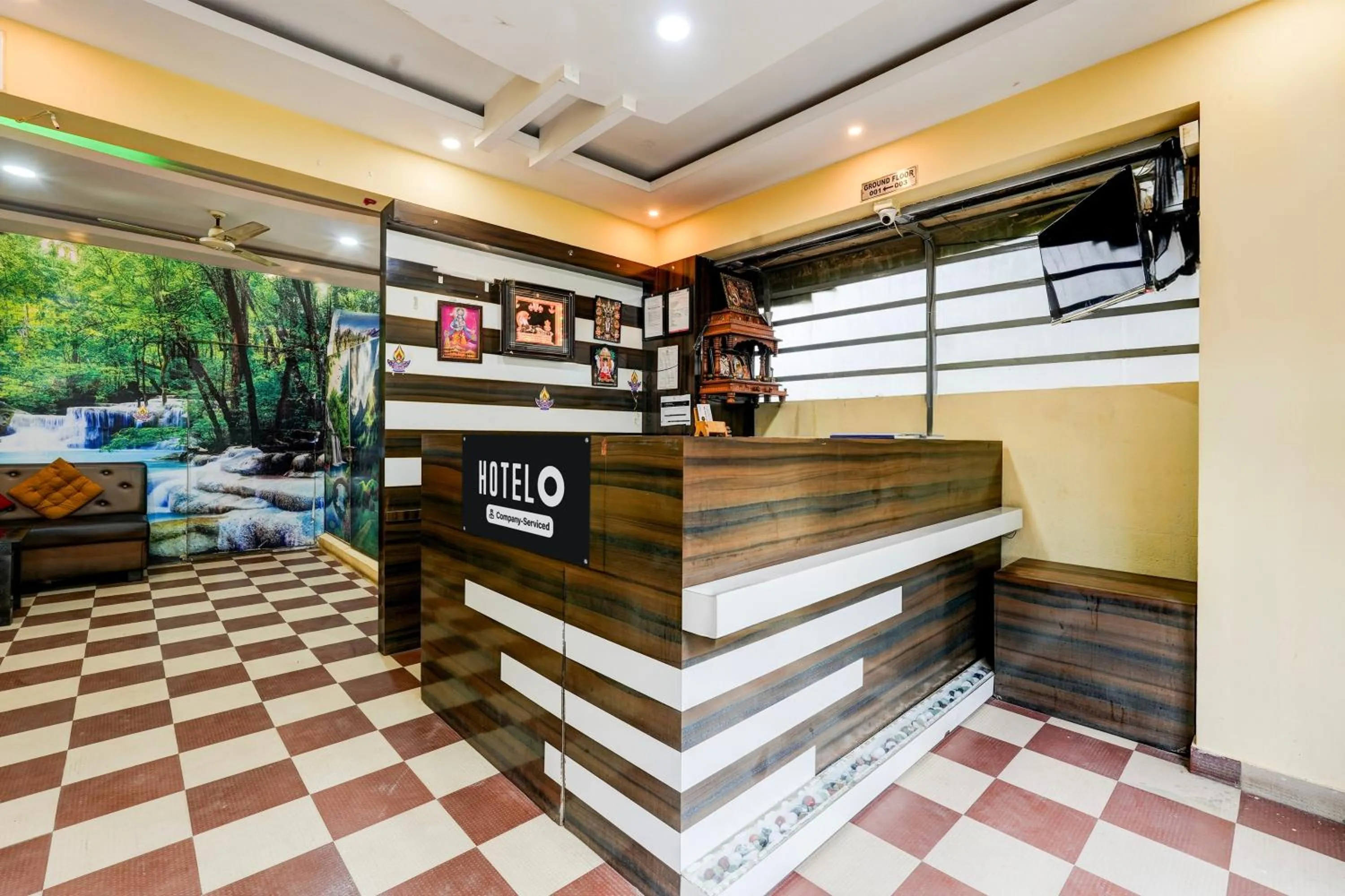 Lobby or reception in Super Hotel O Ganakkal Near BGS Hospital Junction Formerly Omkar Global Inn