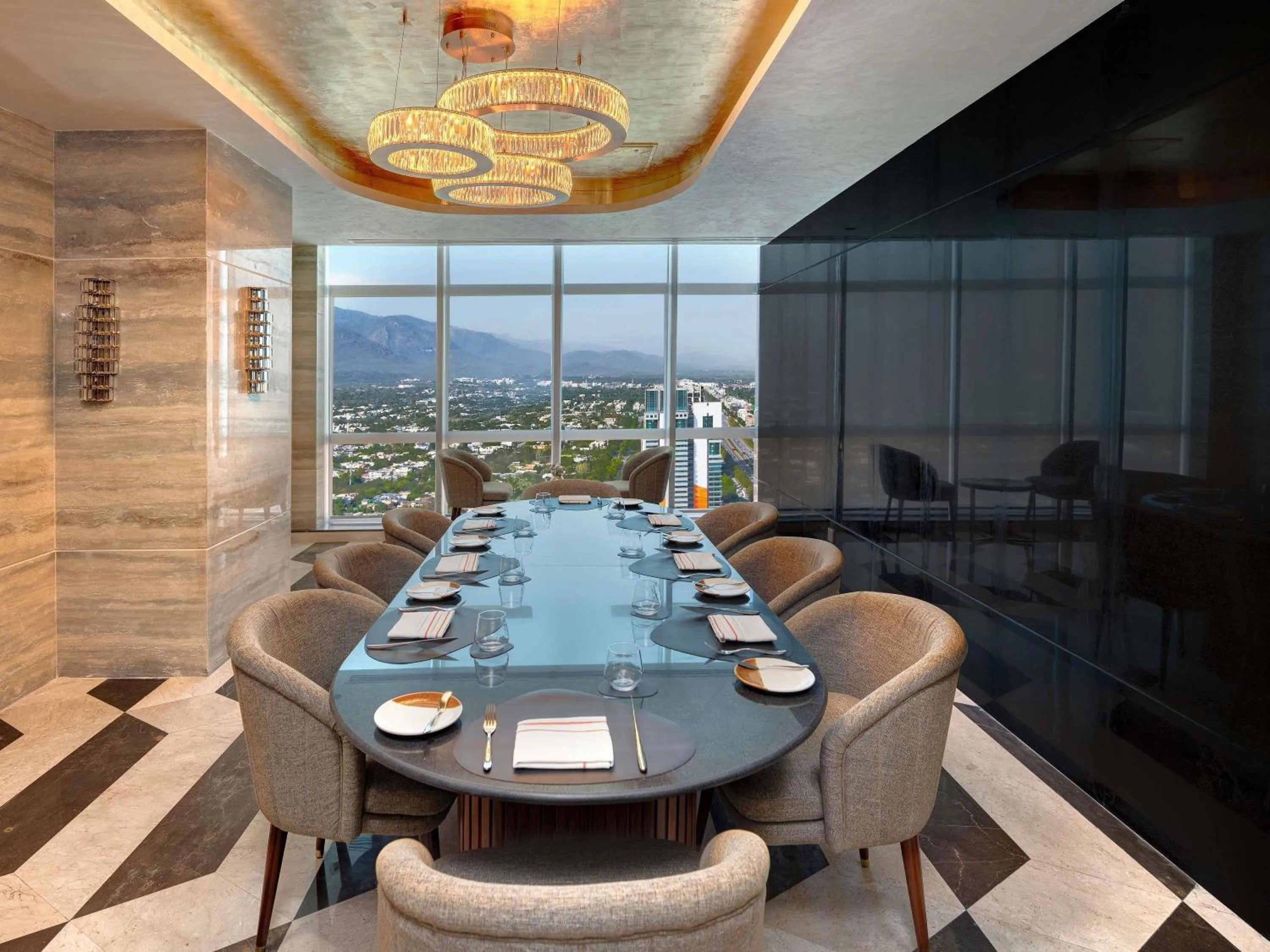 Restaurant/places to eat in Movenpick Hotel Centaurus Islamabad