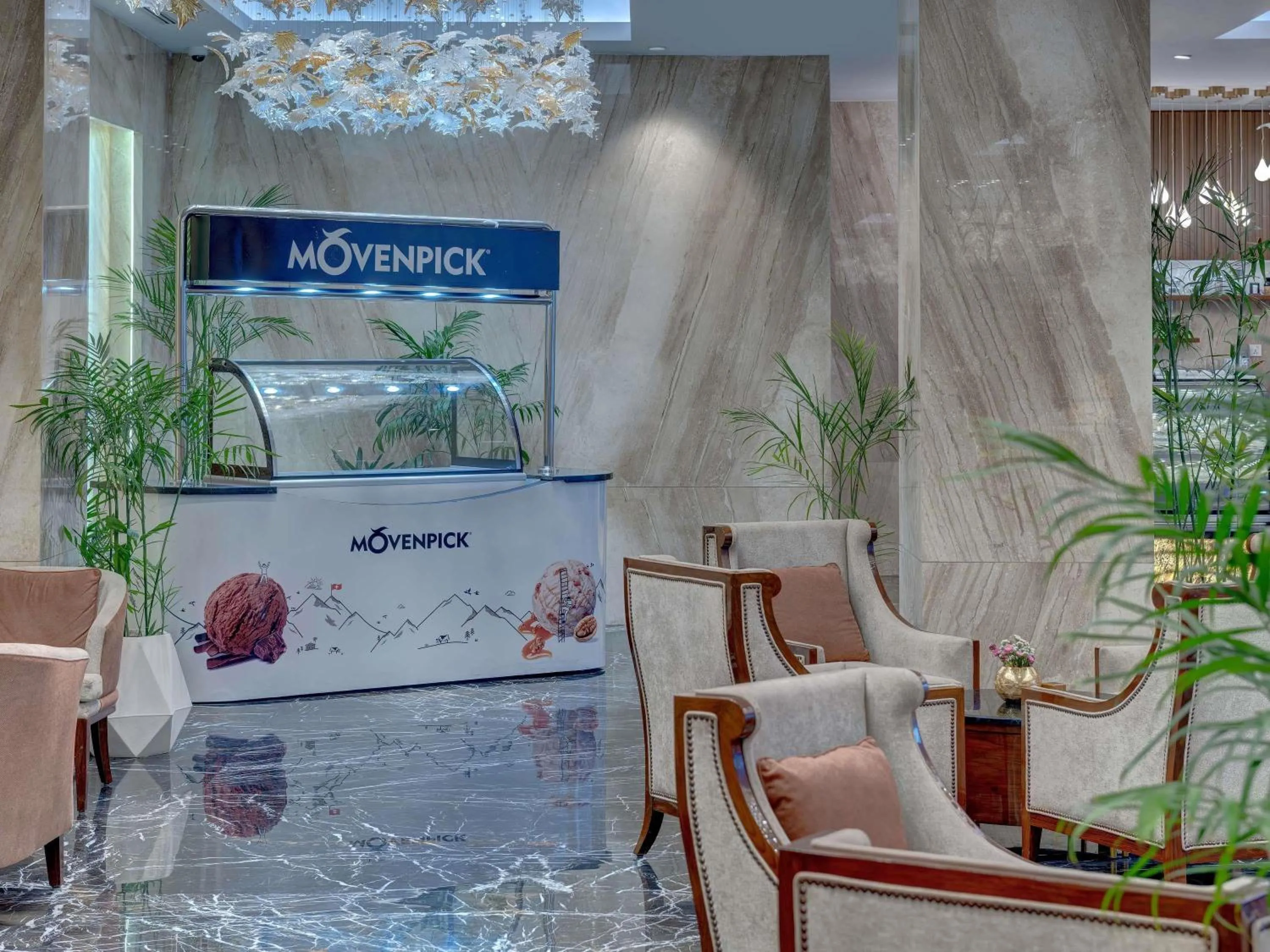 Restaurant/places to eat in Movenpick Hotel Centaurus Islamabad