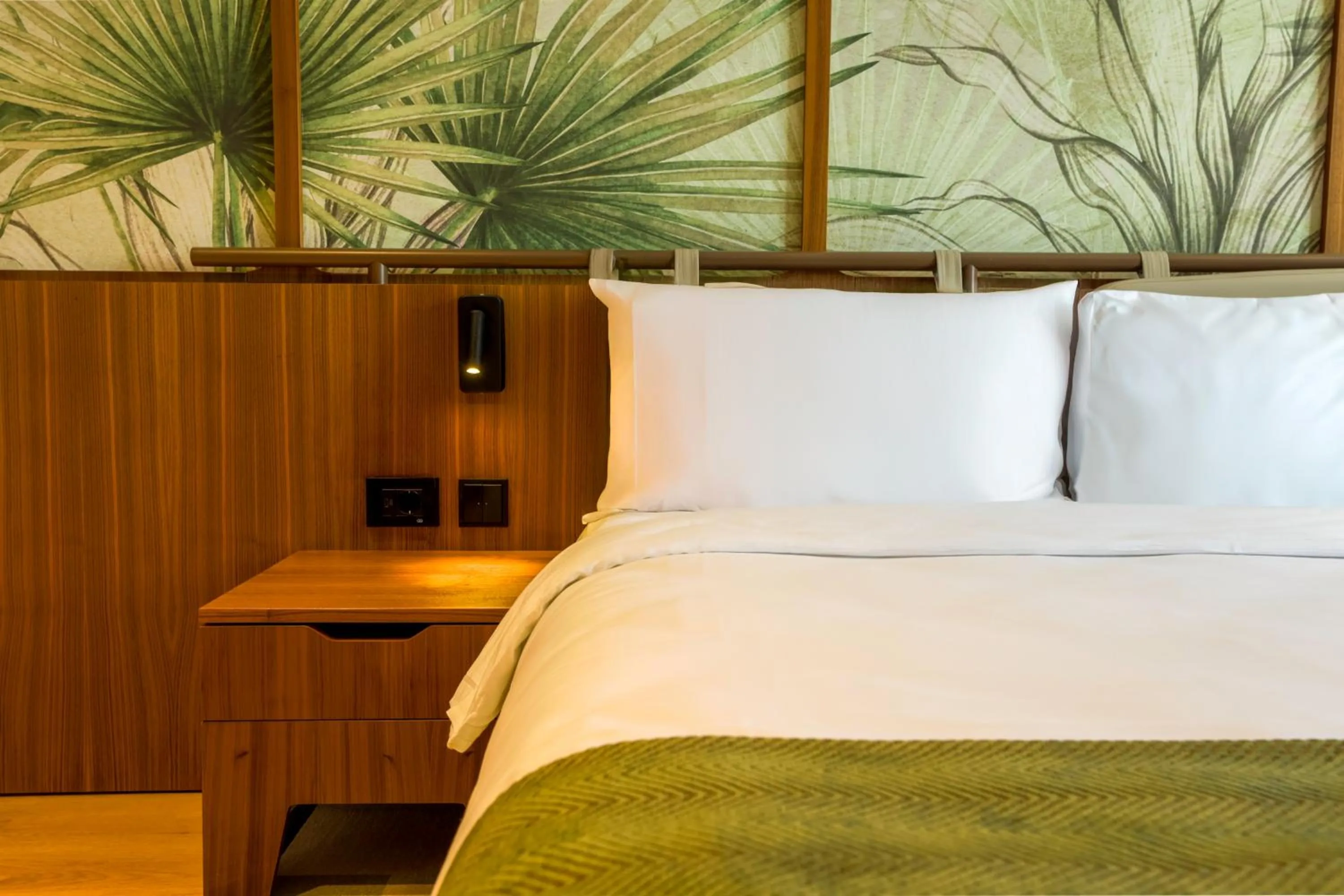 Photo of the whole room, Bed in ibis Styles Istanbul Kurtkoy