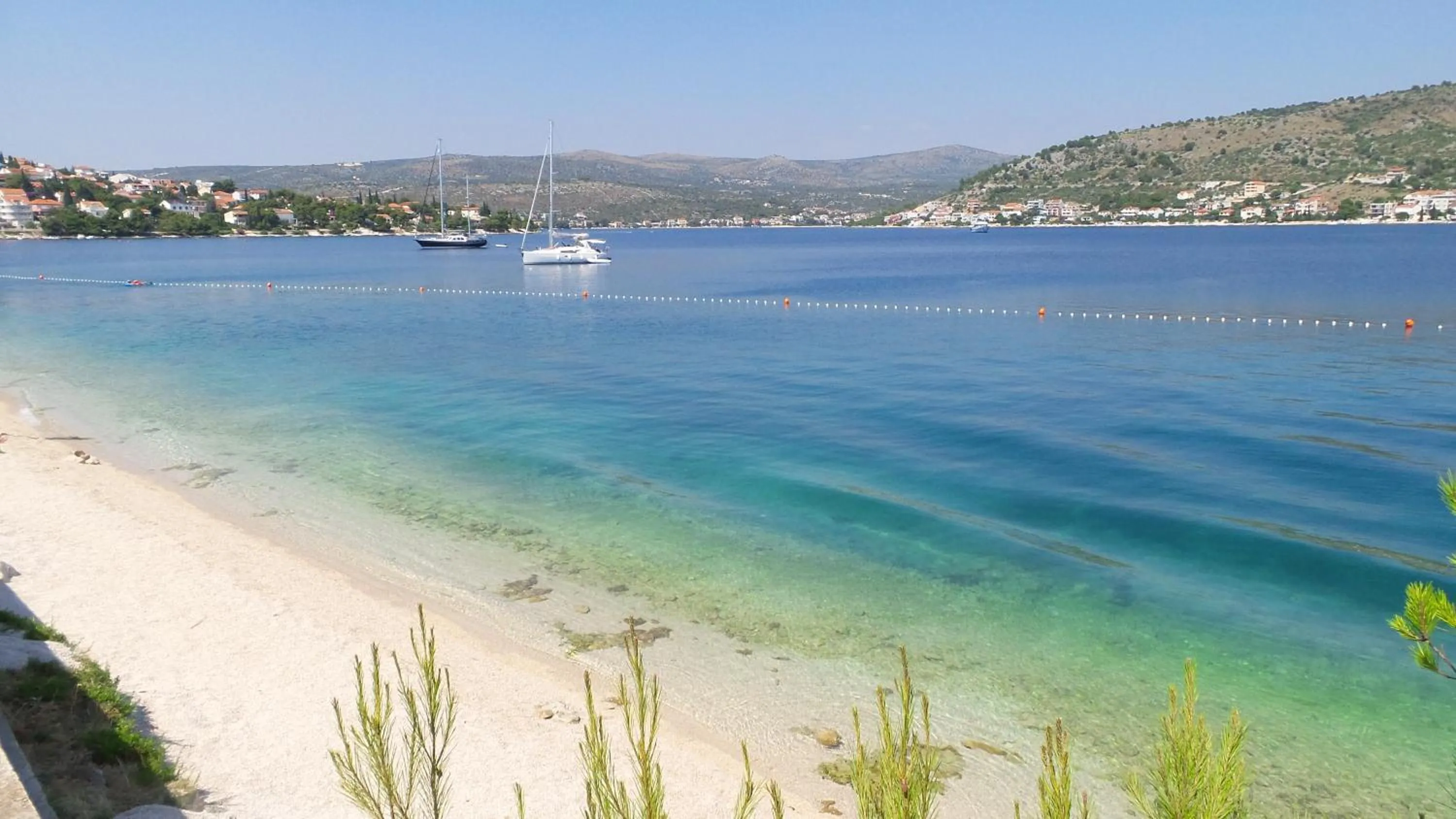 Beach in Apartments Dvor