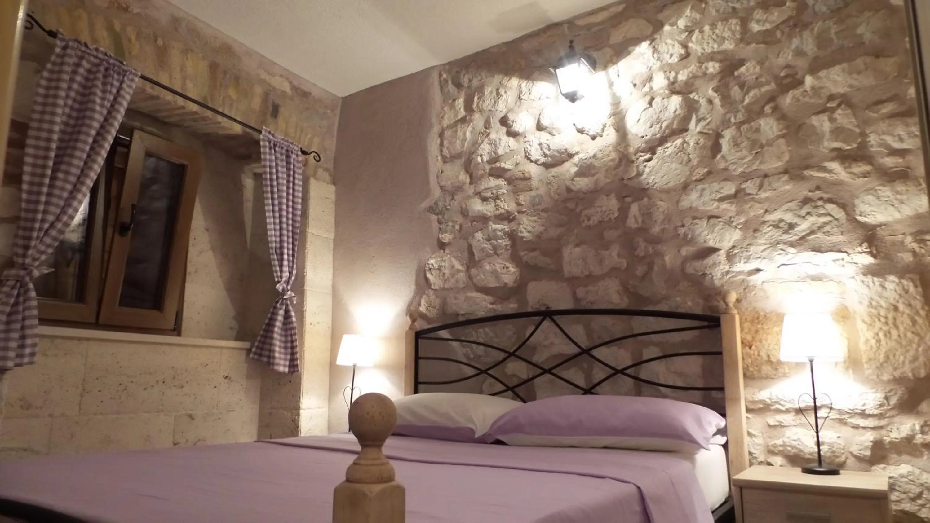 Night, Bed in Apartments Dvor