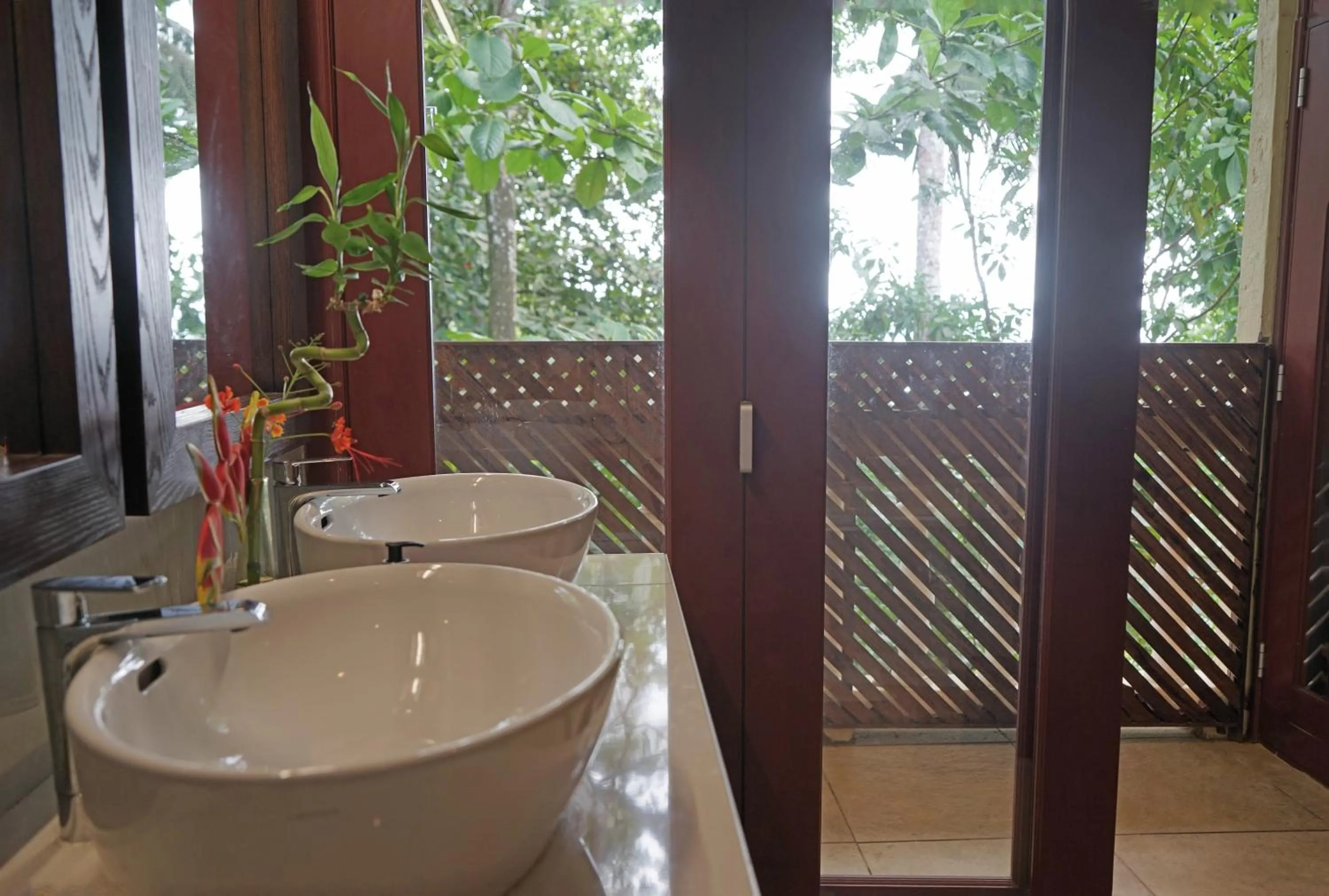 Shower in Belo Monte Hotel and Museum