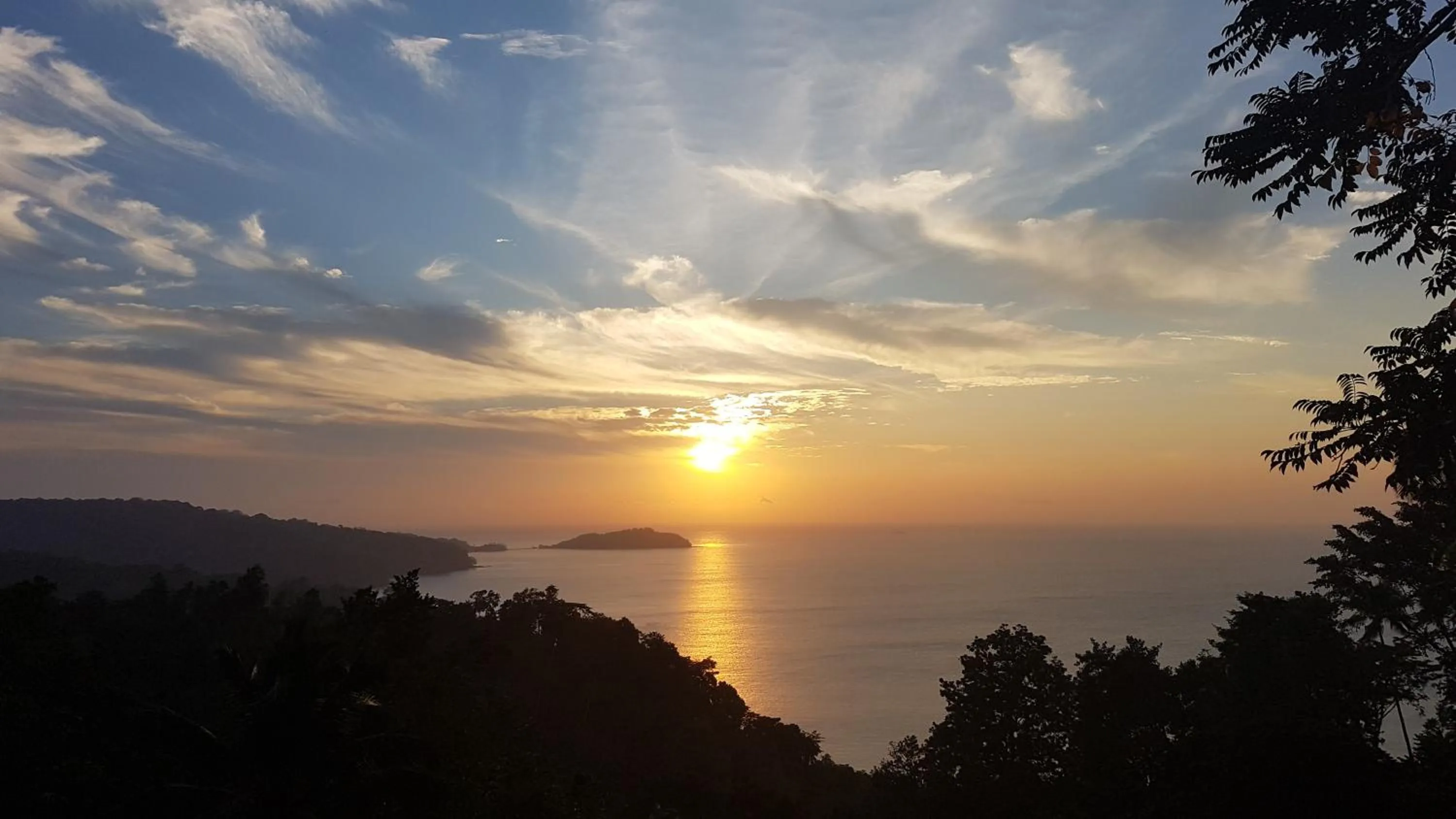 Restaurant/places to eat in Belo Monte Hotel and Museum