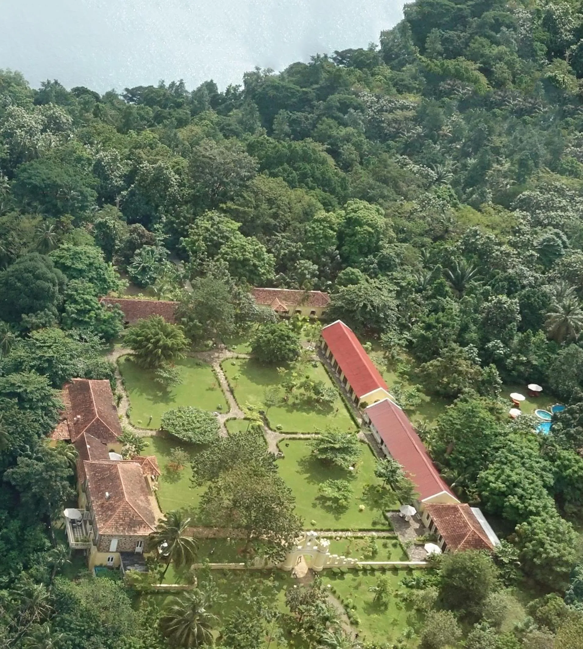 Restaurant/places to eat in Belo Monte Hotel and Museum