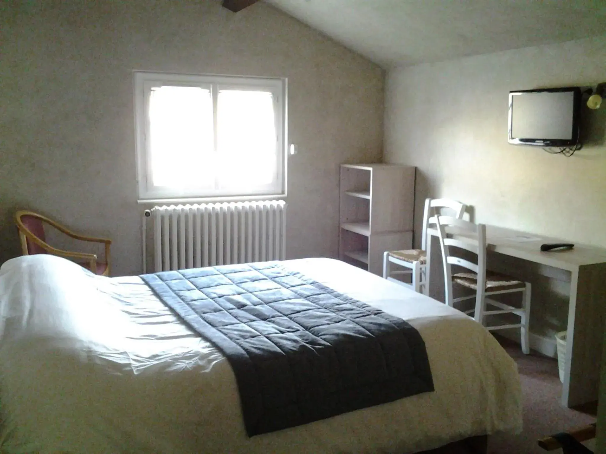 Double Room with Lake View in La Cremaillere Double Room with Lake View in La Cremaillere