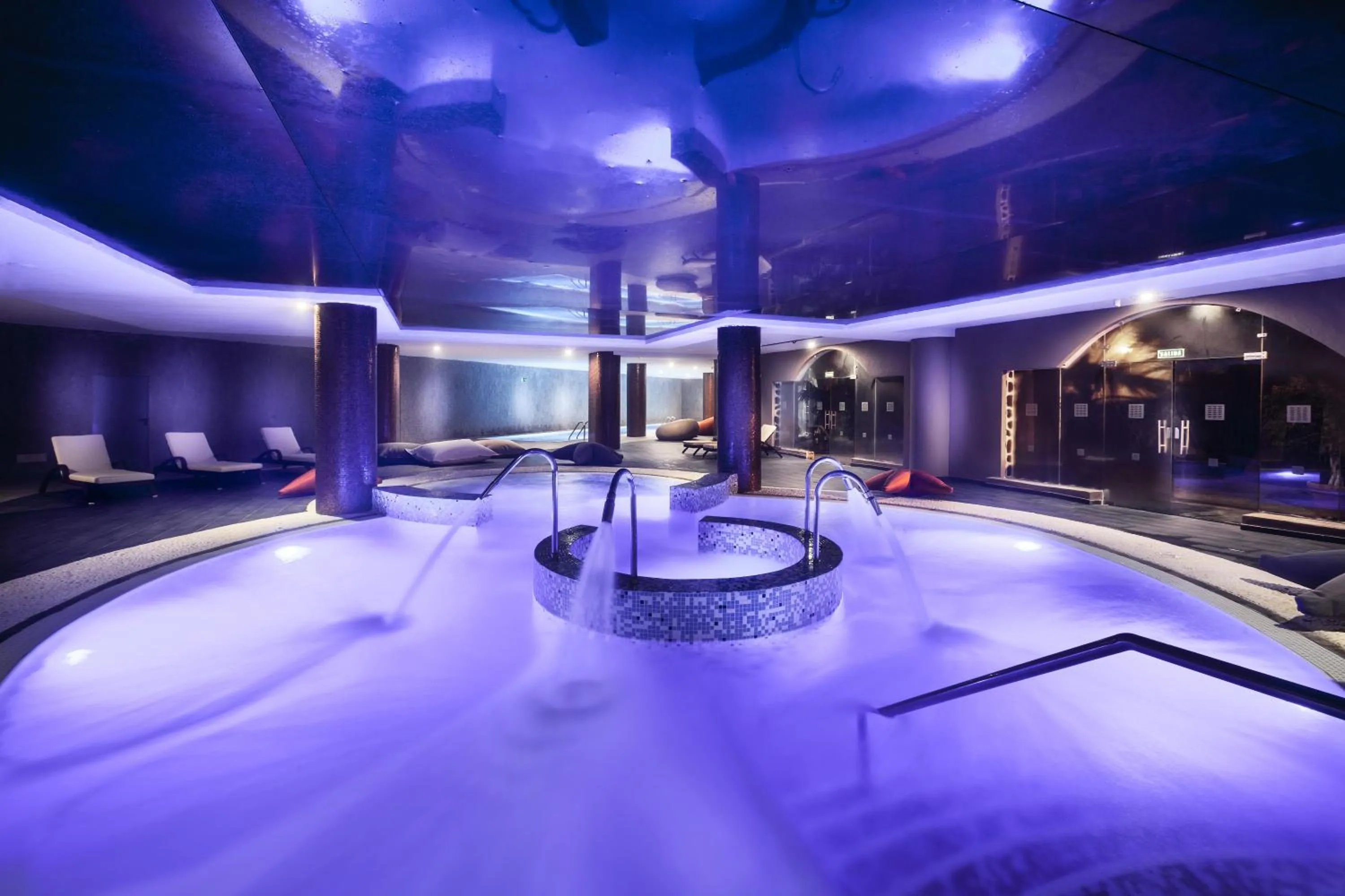 Swimming pool in Gran Tacande Wellness & Relax Costa Adeje