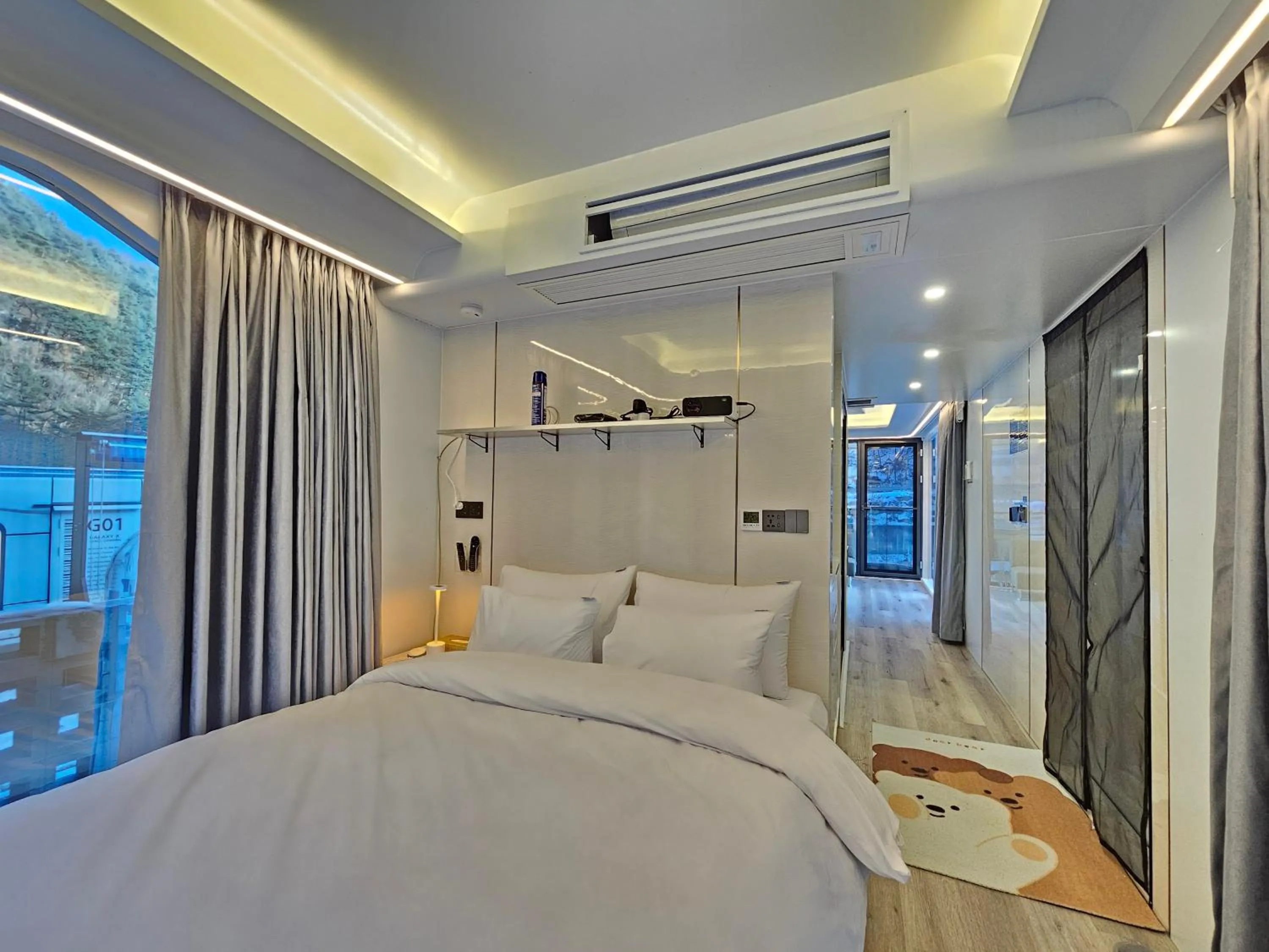 Bedroom, Bed in Galaxy X Hotel Type Caravan Glamping & Pension