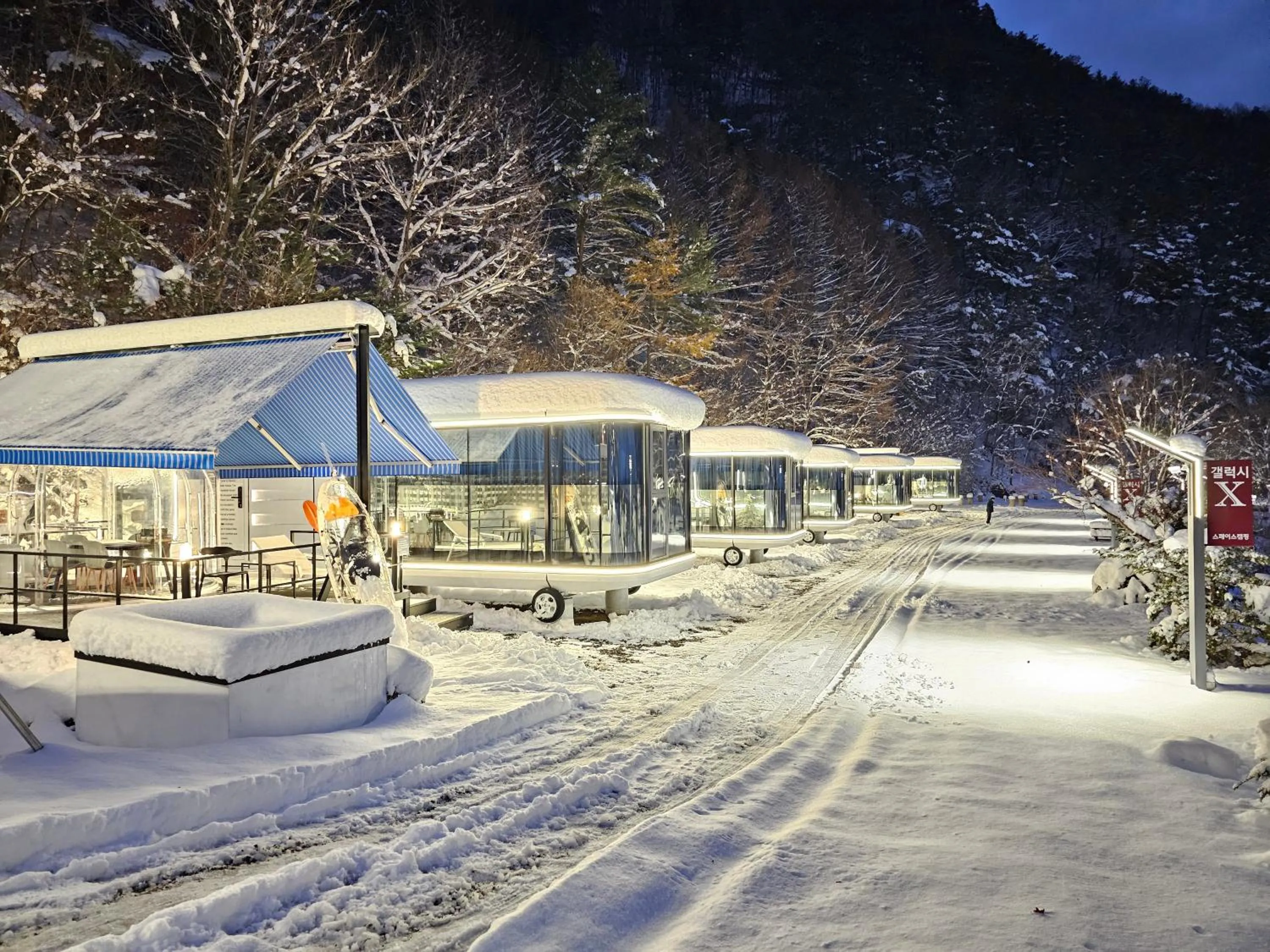 Winter in Galaxy X Hotel Type Caravan Glamping & Pension