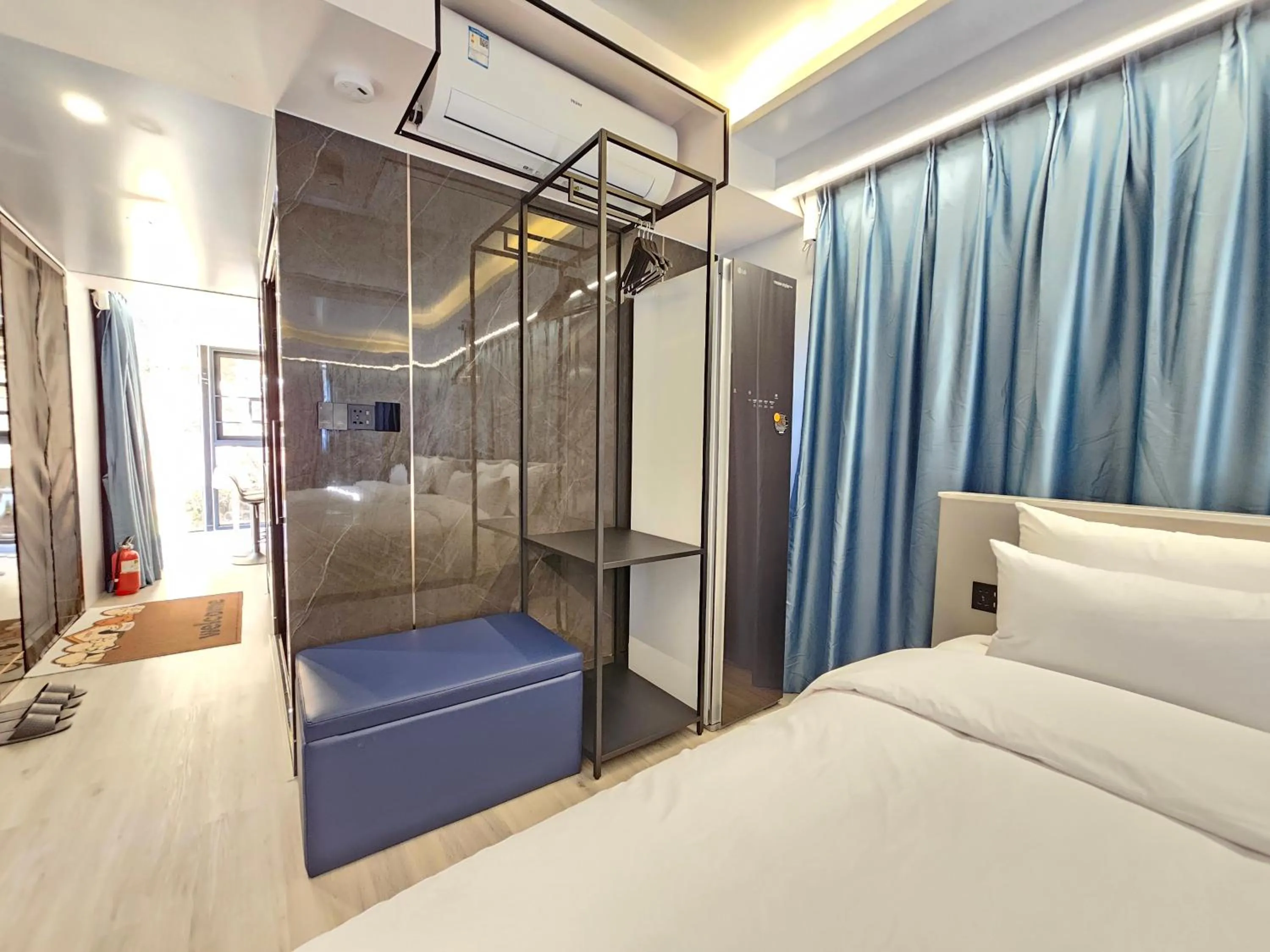 wardrobe, Bed in Galaxy X Hotel Type Caravan Glamping & Pension