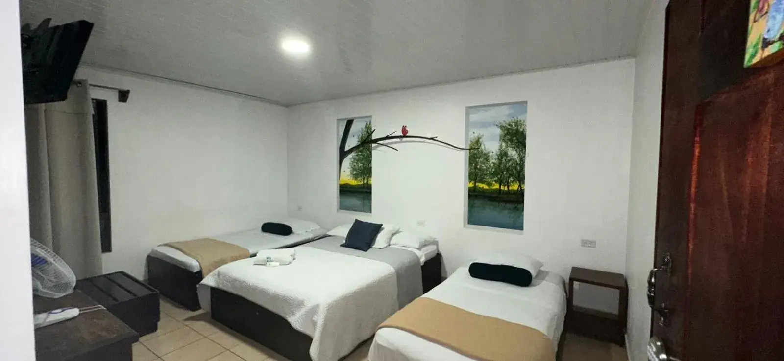 Superior Quadruple Room in Hotel Pacande B&B Superior Quadruple Room in Hotel Pacande B&B