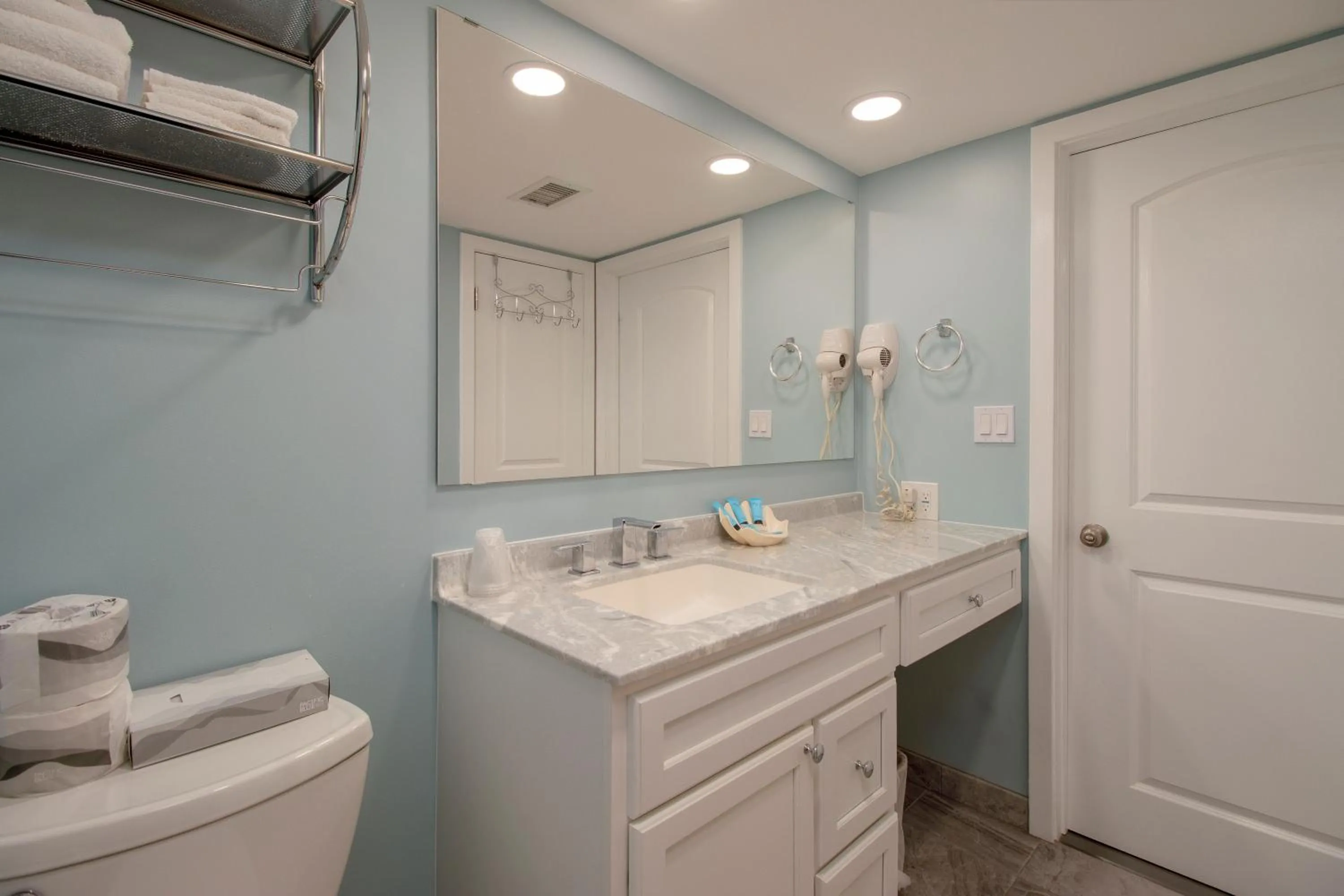 Bathroom in Watson's Regency Suites