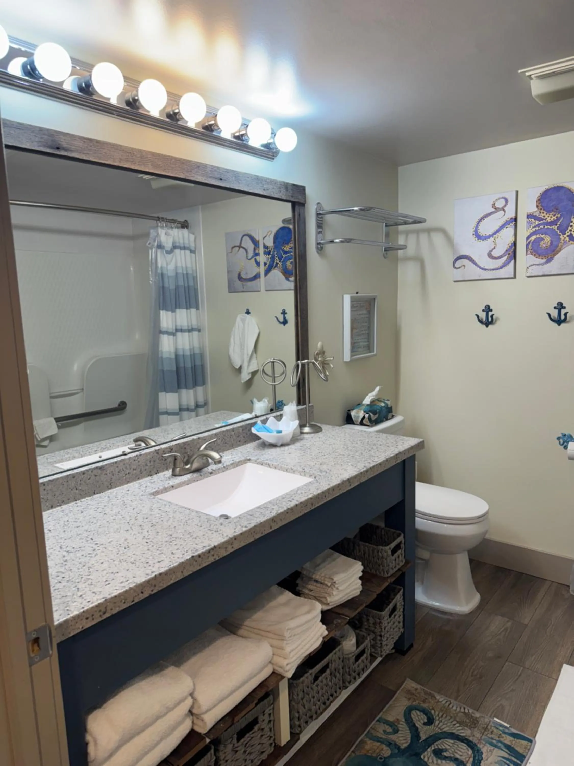 Bathroom in Watson's Regency Suites