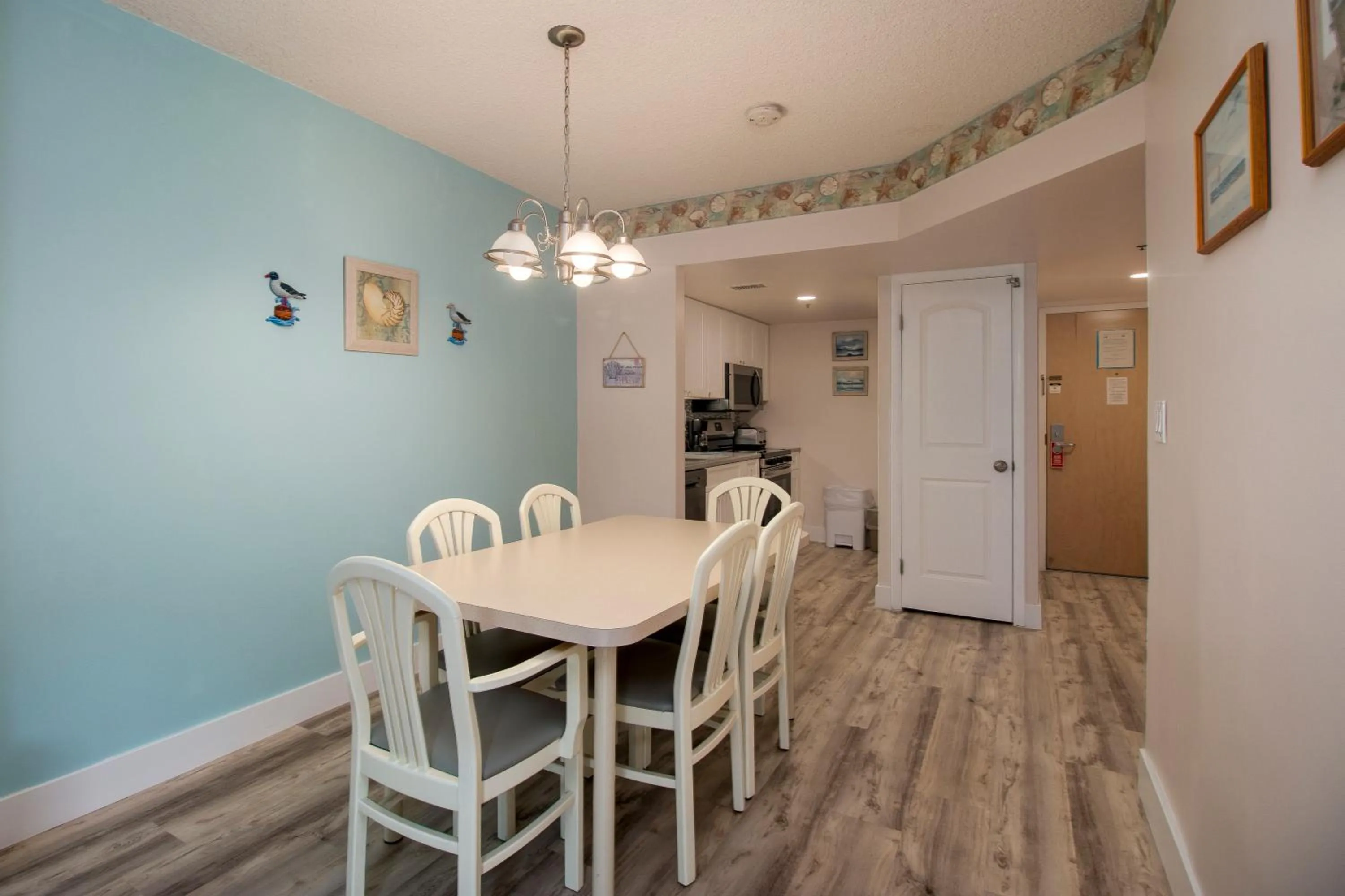 Dining area in Watson's Regency Suites