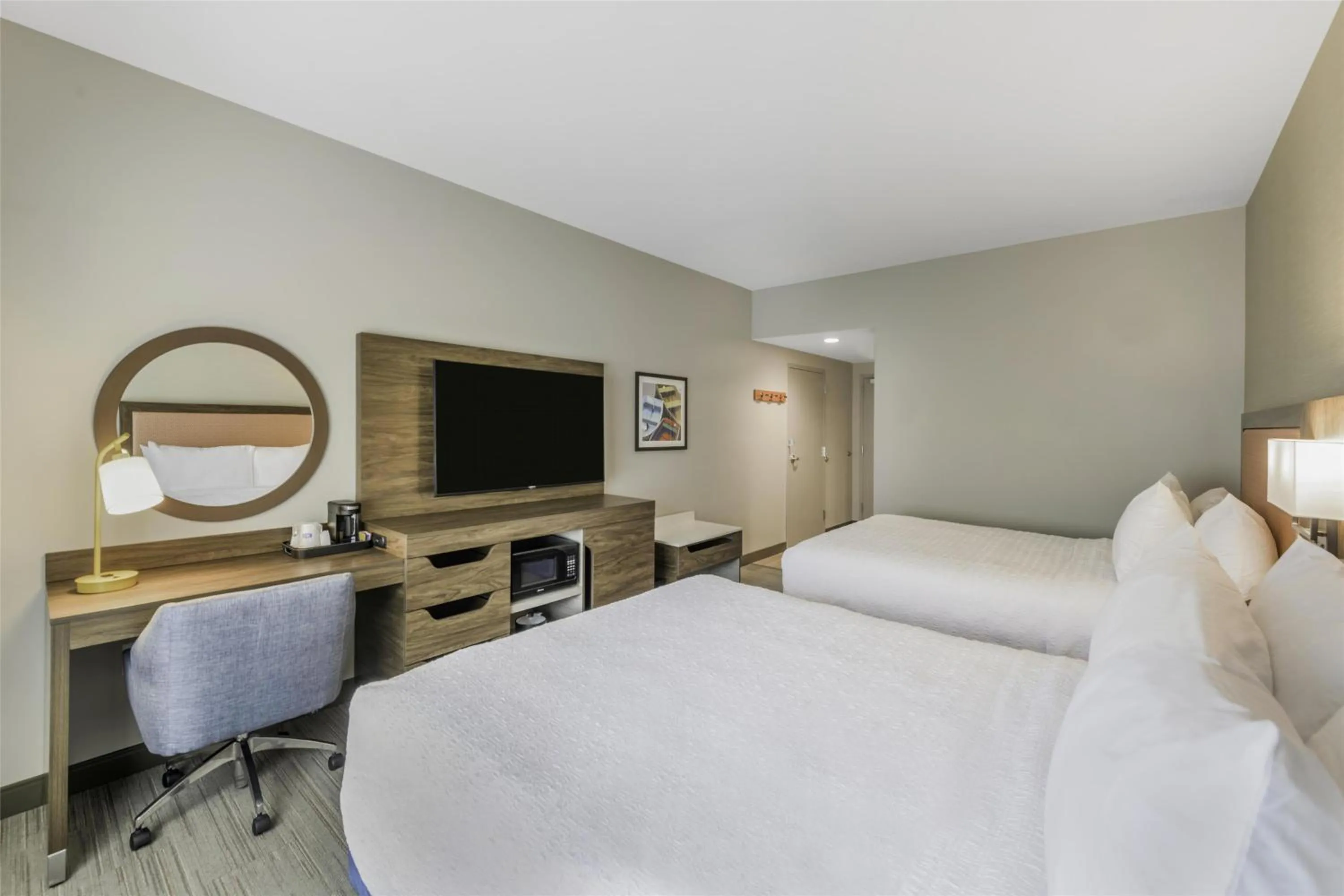 Bedroom, Bed in Hampton Inn & Suites By Hilton Decatur