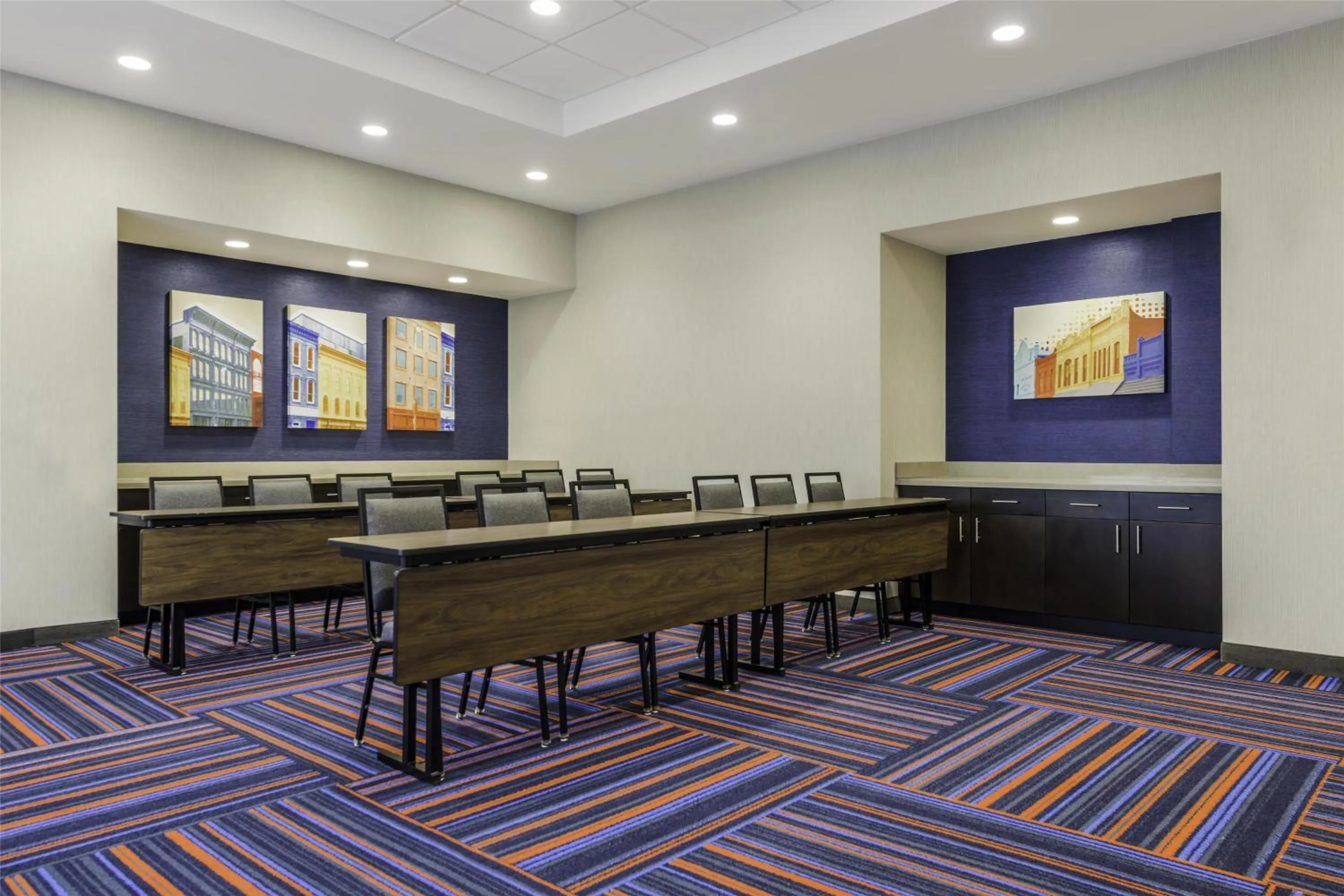 Meeting/conference room in Hampton Inn & Suites By Hilton Decatur