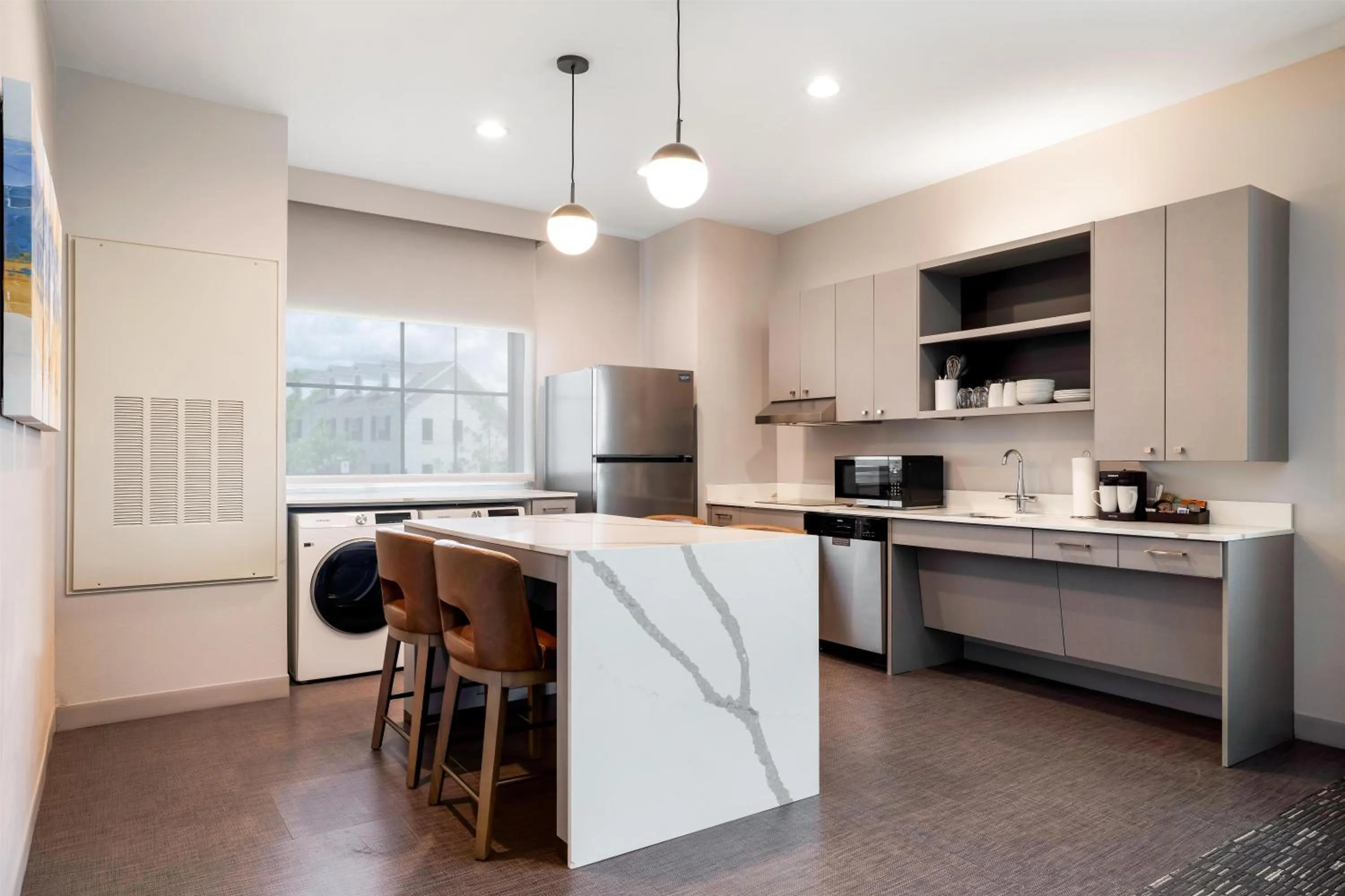 Kitchen or kitchenette in Homewood Suites By Hilton Madison Huntsville