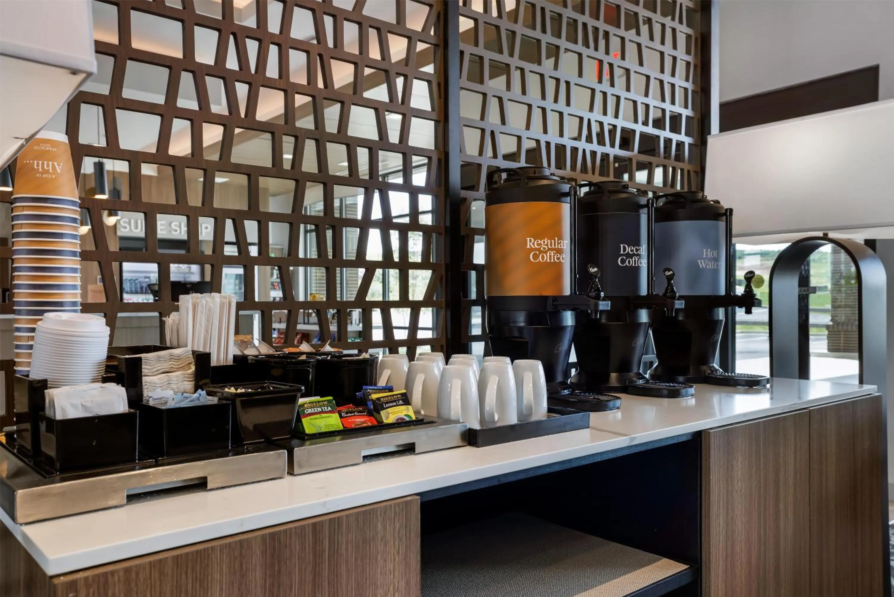 Dining area in Homewood Suites By Hilton Madison Huntsville